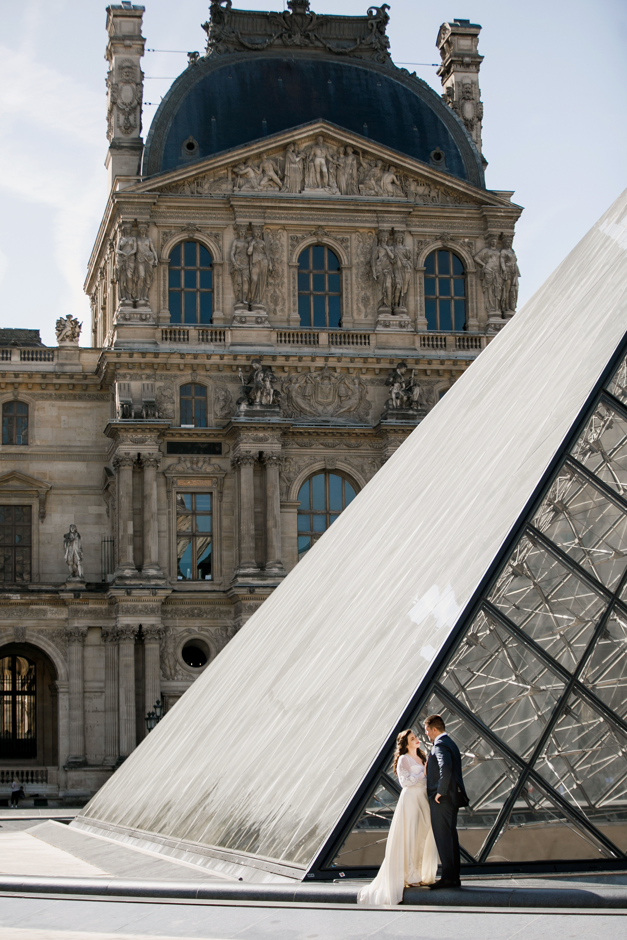 Autumn Paris Wedding Day. Iurkovski PHOTOGRAPHY in Europe. Luxury destination weddings and events