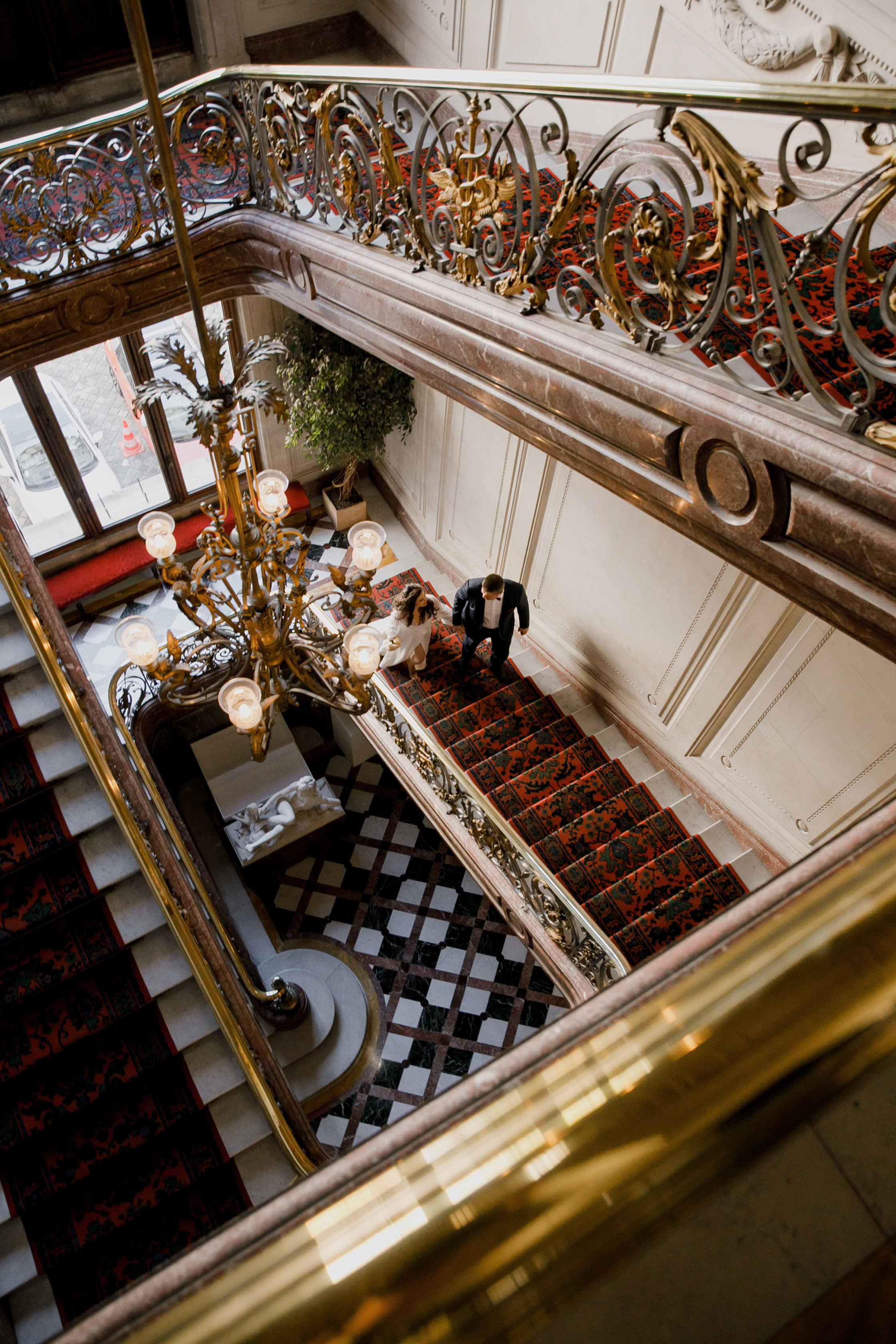 Autumn Paris Wedding Day. Iurkovski PHOTOGRAPHY in Europe. Luxury destination weddings and events