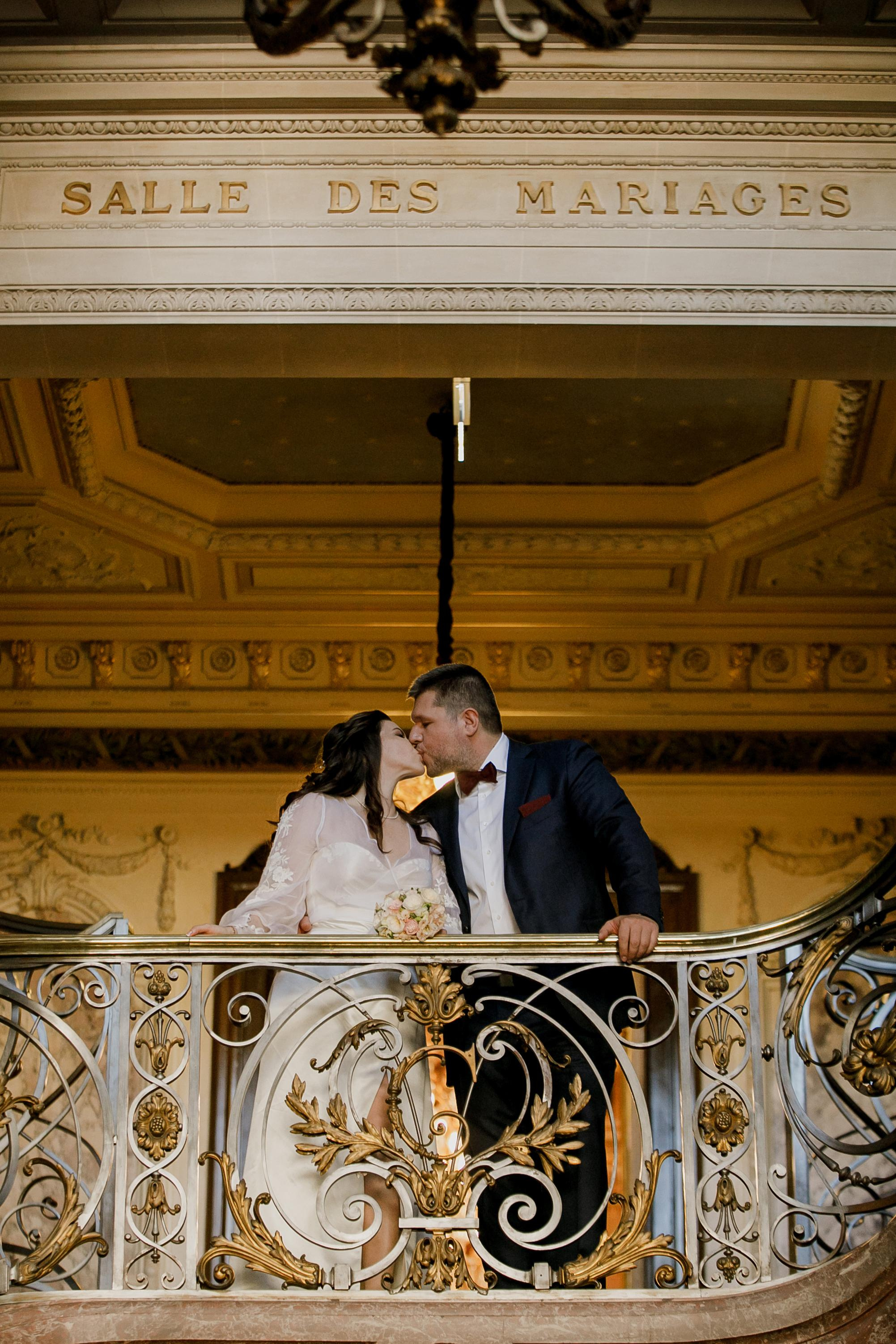 Autumn Paris Wedding Day. Iurkovski PHOTOGRAPHY in Europe. Luxury destination weddings and events