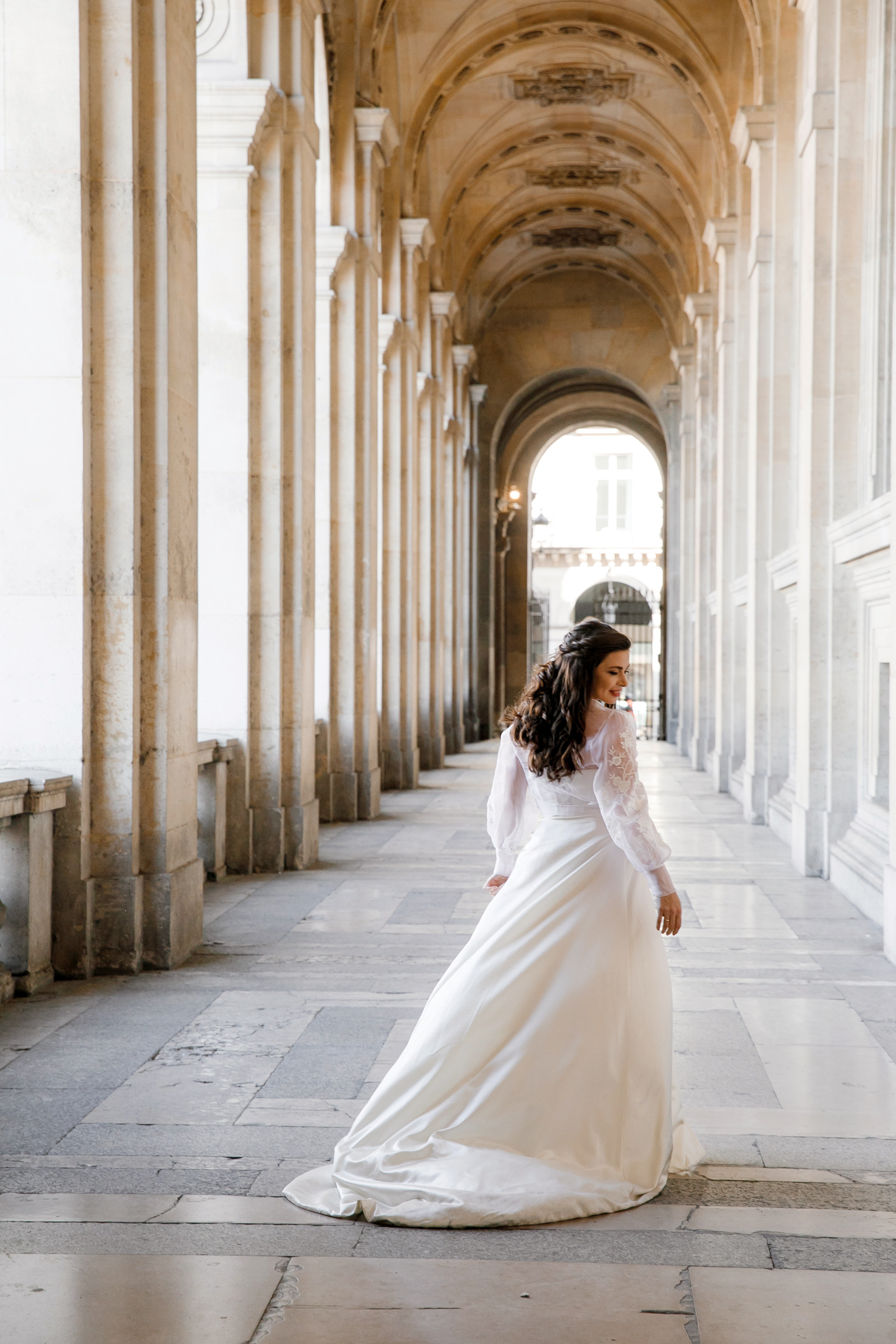 Autumn Paris Wedding Day. Iurkovski PHOTOGRAPHY in Europe. Luxury destination weddings and events