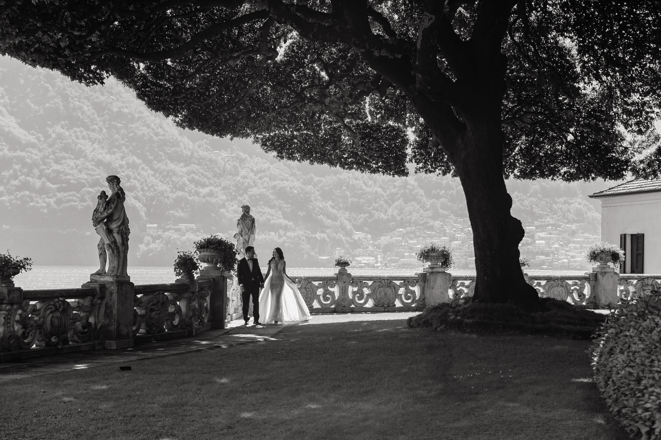 Como Lake Wedding Day Alexandru&Elena. Iurkovski PHOTOGRAPHY in Europe. Luxury destination weddings and events