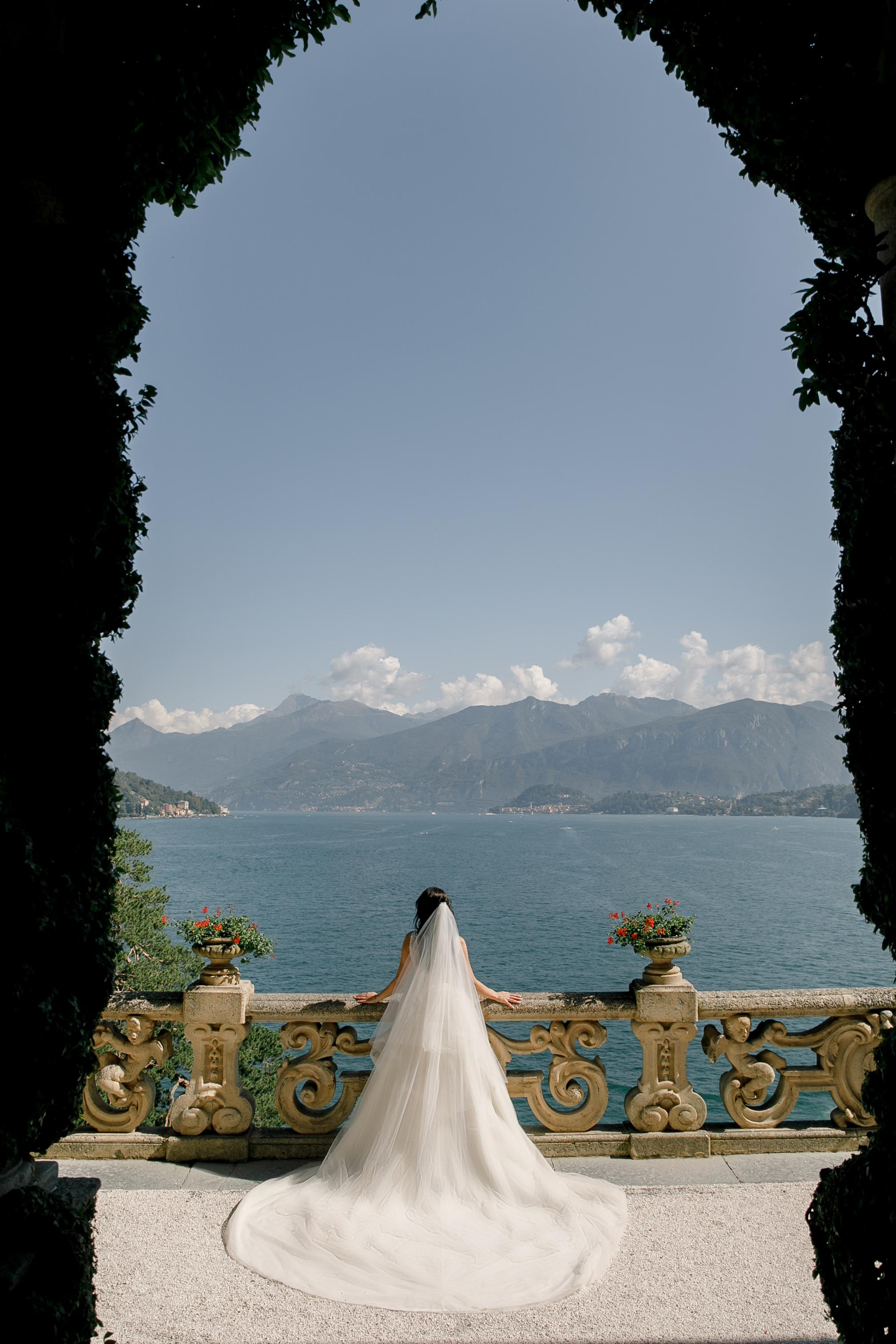 Como Lake Wedding Day Alexandru&Elena. Iurkovski PHOTOGRAPHY in Europe. Luxury destination weddings and events
