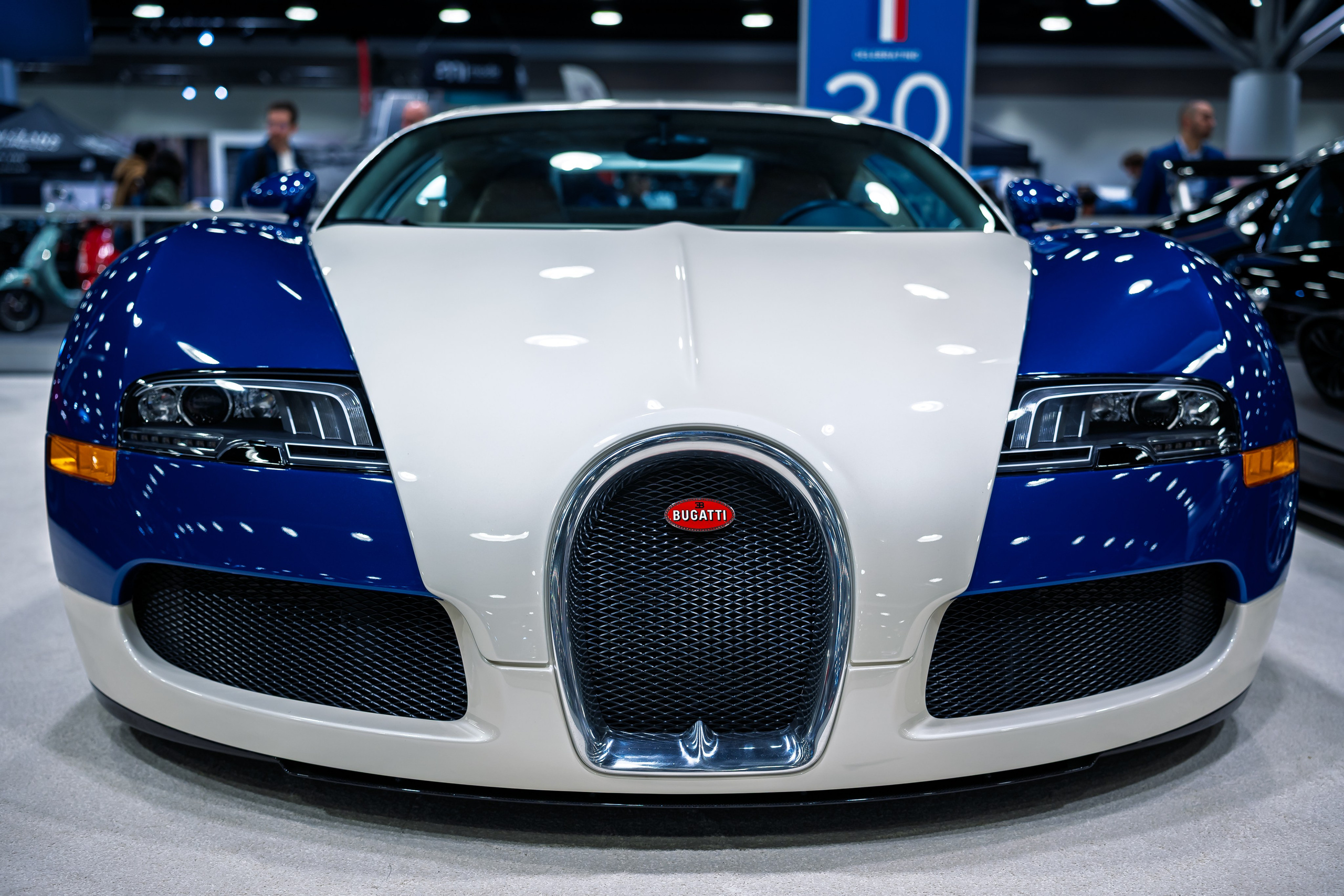 Auto & Moto. Roaming Reflections of Motorcycle Life