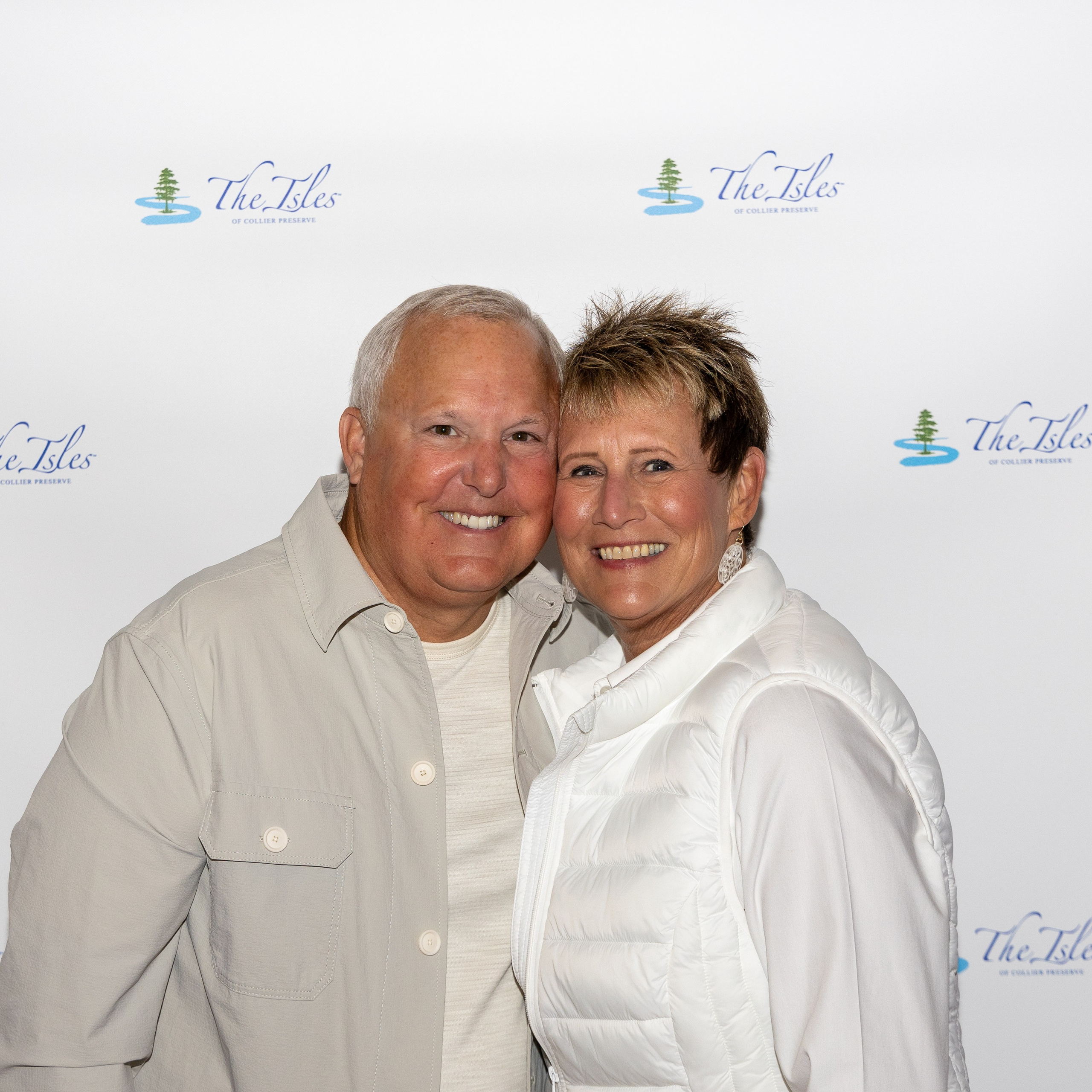 The Isles White Party. Out and About 239
