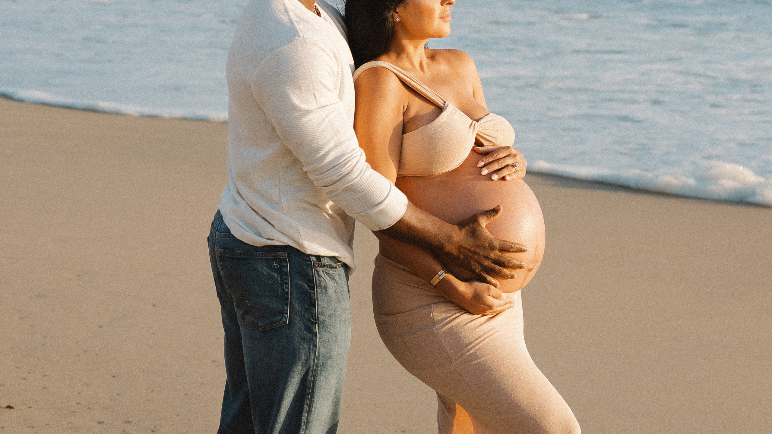 Candice Maternity Session at Half Moon Bay. Soulo Photography | San Francisco Bay Area Based Photographer