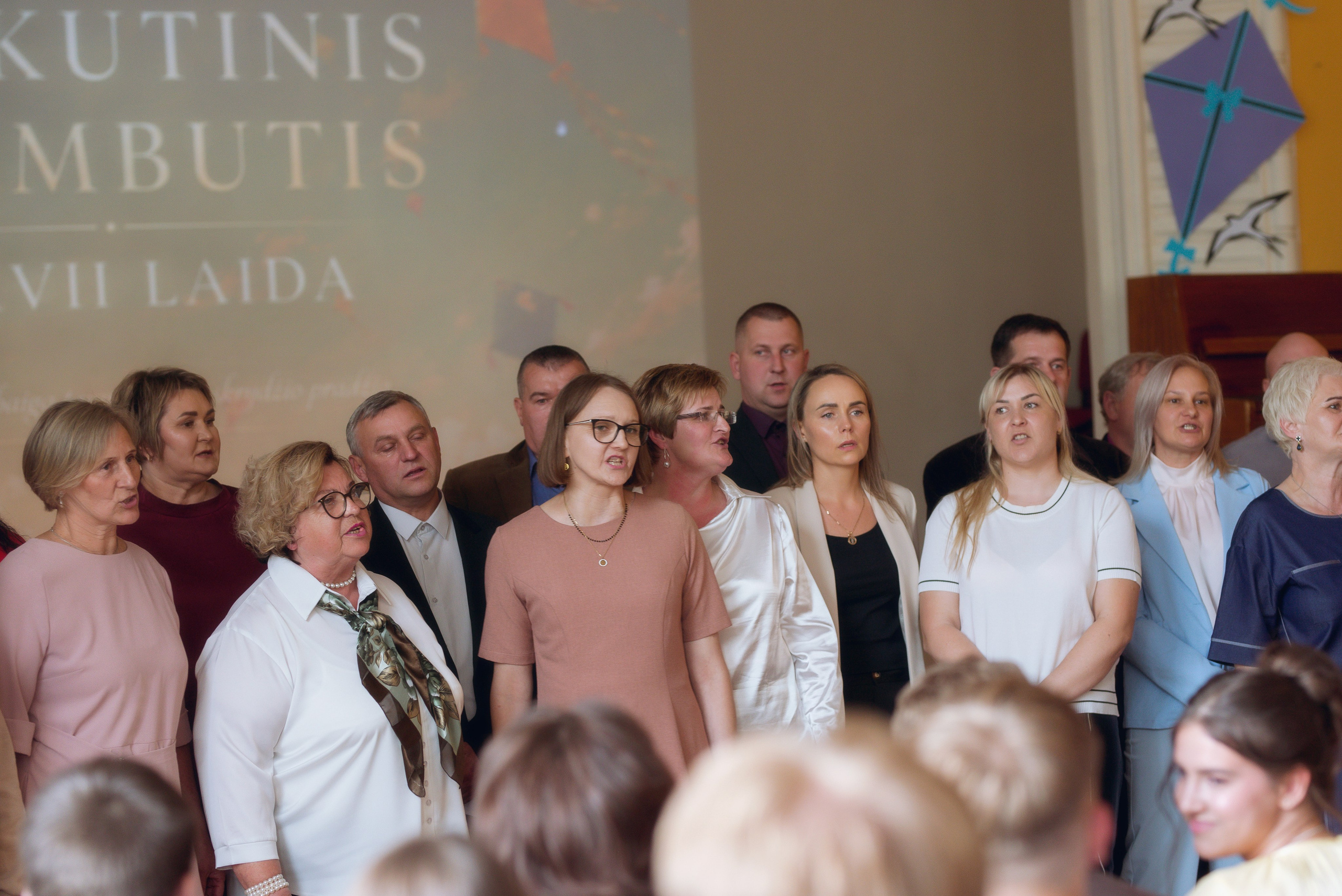 Paskutinis skambutis Joniškėlyje. Vestuvių fotografė Santa Jonuškė | Šiaulių apskritis, Panevėžio apskritis ir visa Lietuva