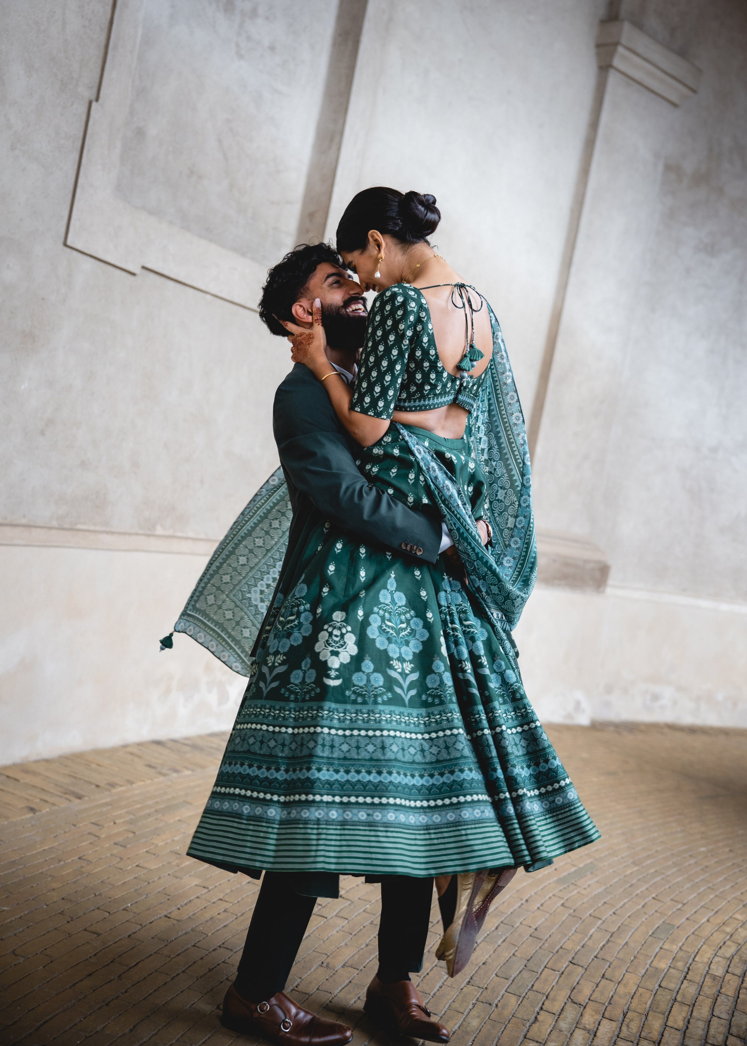 Indian style. Professional wedding photographer in Copenhagen, Denmark — Julia Byron