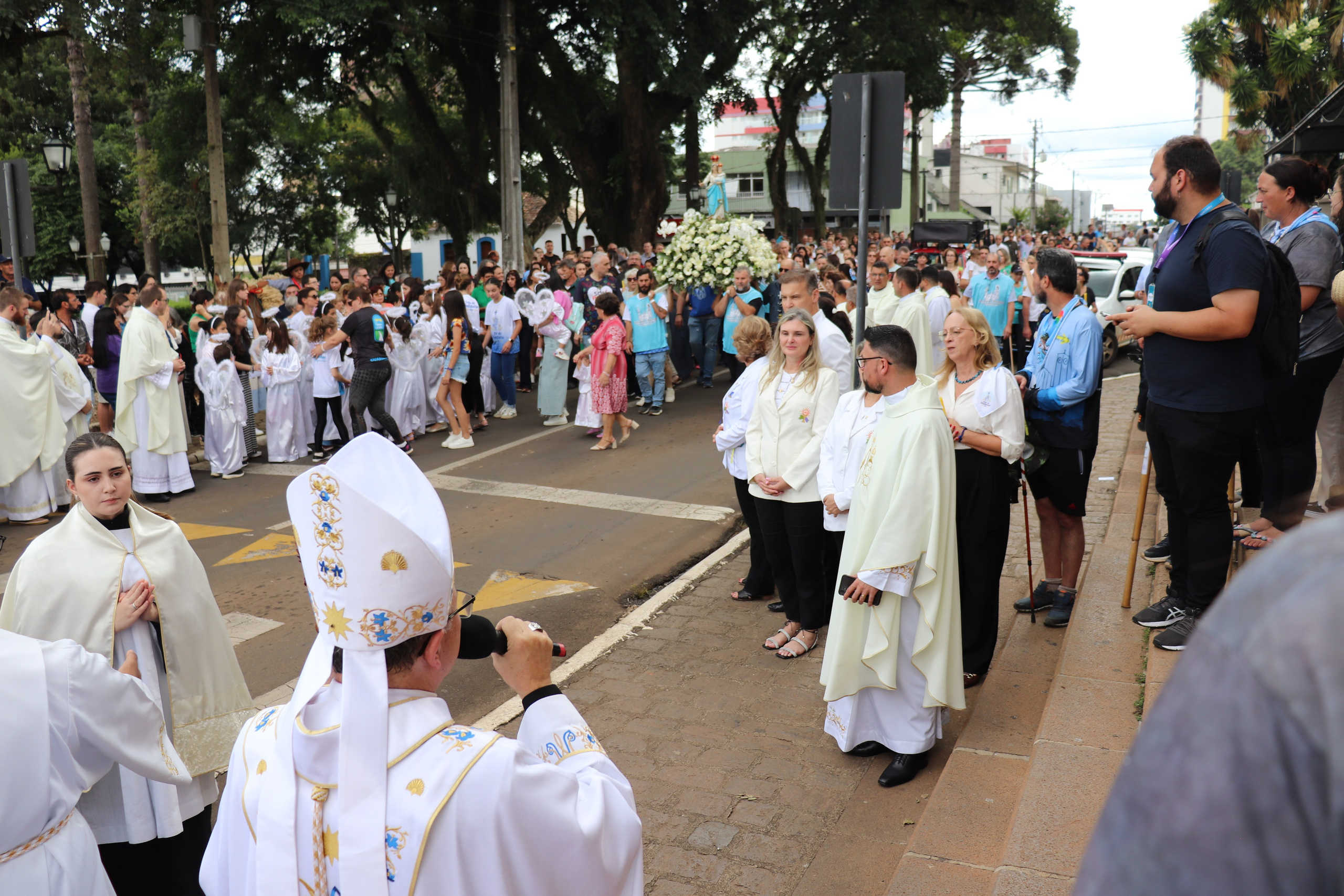Peregrinação Nossa Senhora de Belém. Handa Produções