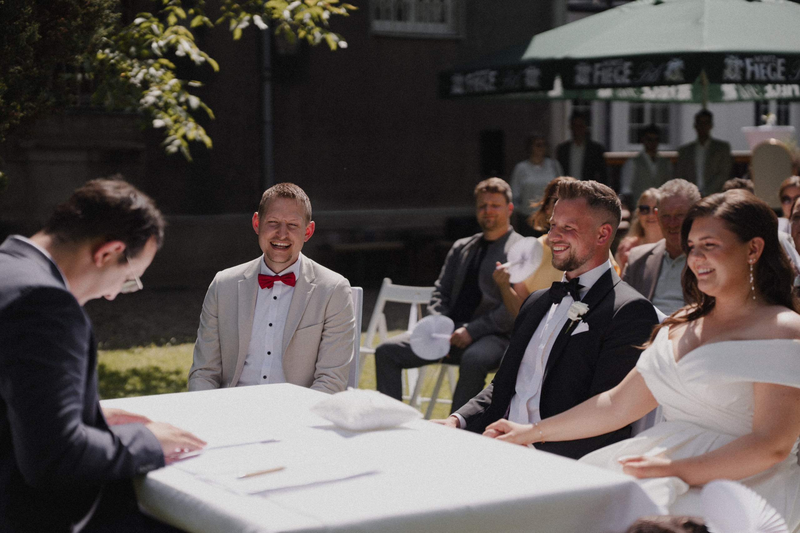 Jessica & Felix I Gesellschaft Harmonie Bochum. Hochzeitsfotografin Bochum | Halyna Reiche Fotografie NRW