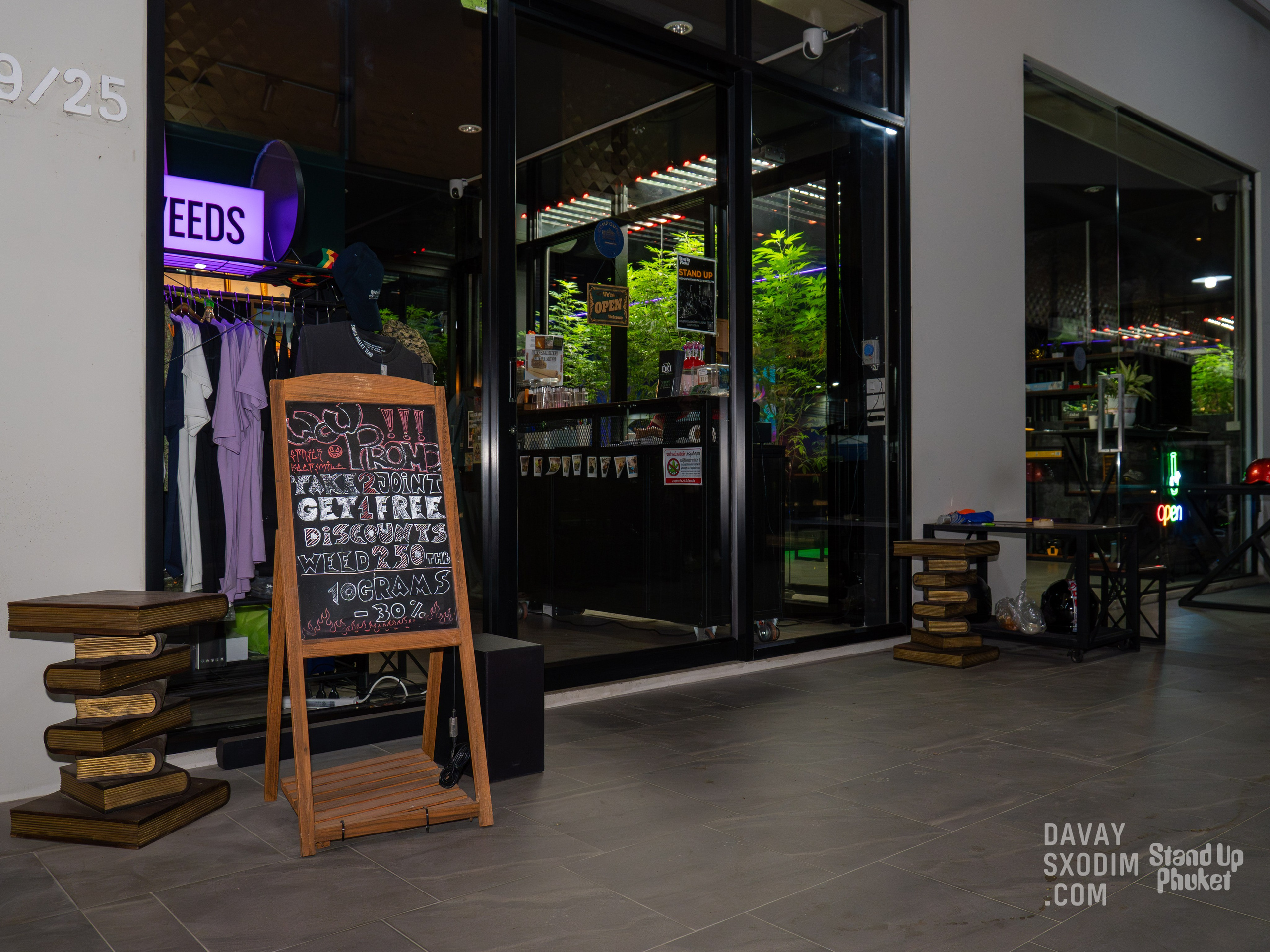 Standup-шоу «Тай-Болтай» | Фоторепортаж | Афиша | DAVAYSXODIM.com PHUKET. АФИША|ФОТОРЕПОРТАЖИ|ИВЕНТЫ|ПХУКЕТ