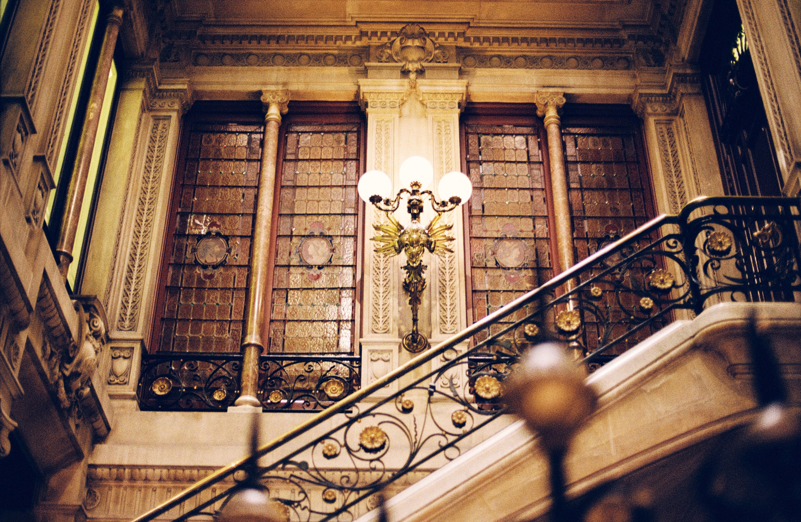 Wanderlust / Film photos. Fotografia personalna i fashion dla marek i agencji modelingowych. Warszawa, Europa. Yaroslav Storchak