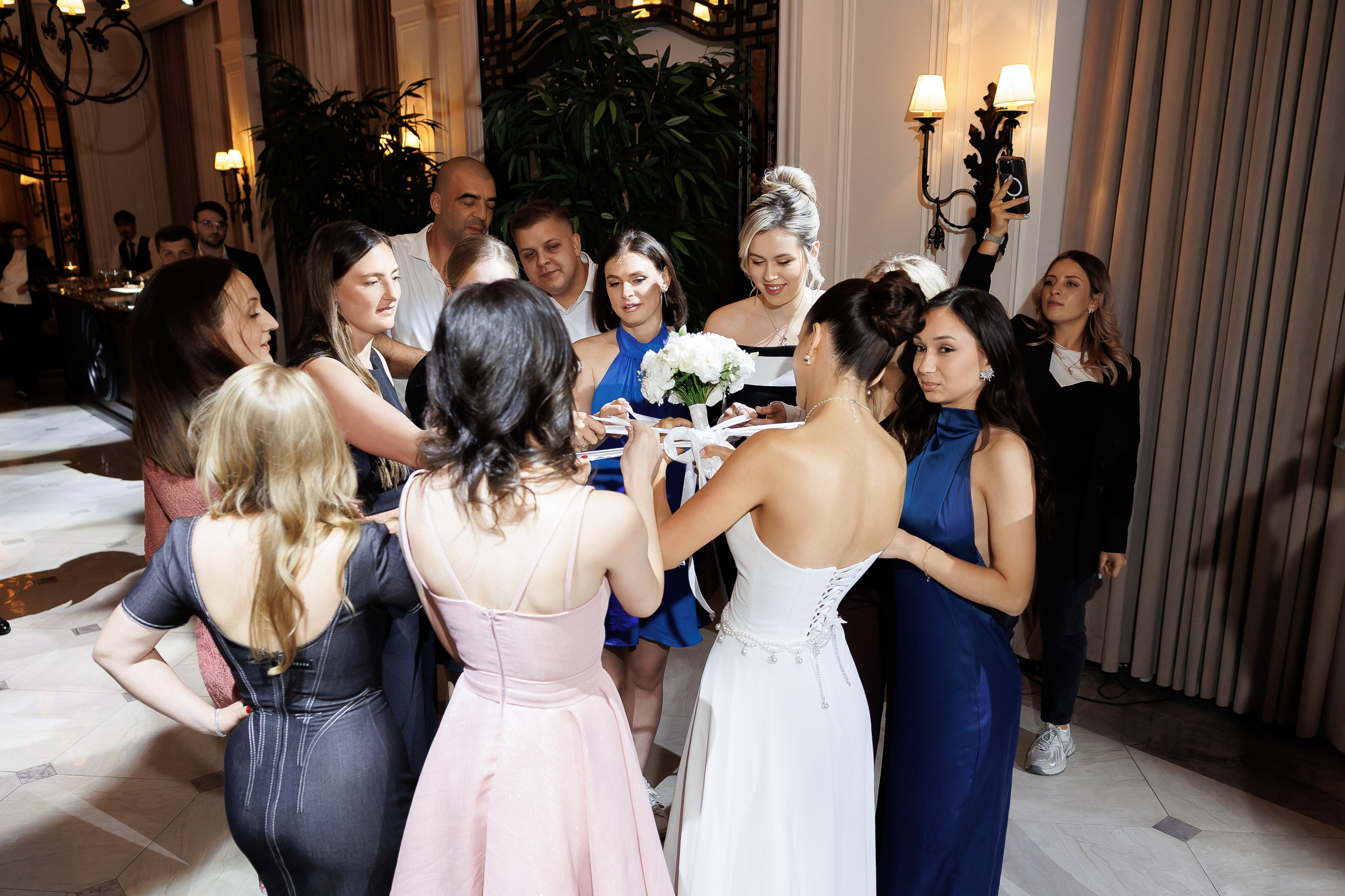 Serghei & Erica — Queen Residence. Servicii Foto și Video 067188353