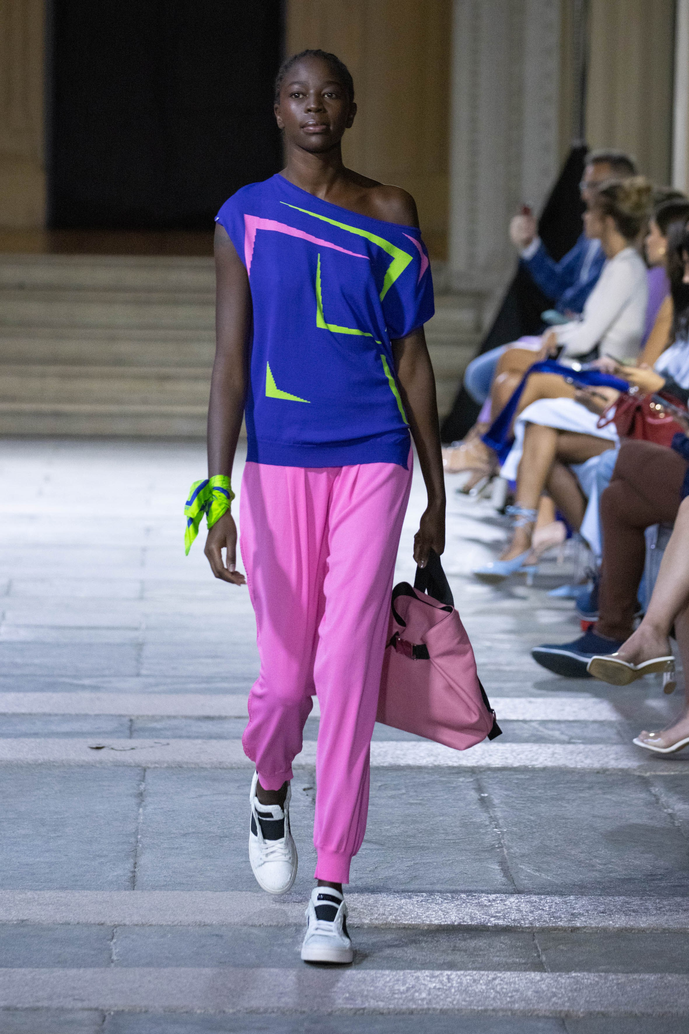 Oblique Show Milano. Lms-mode.com