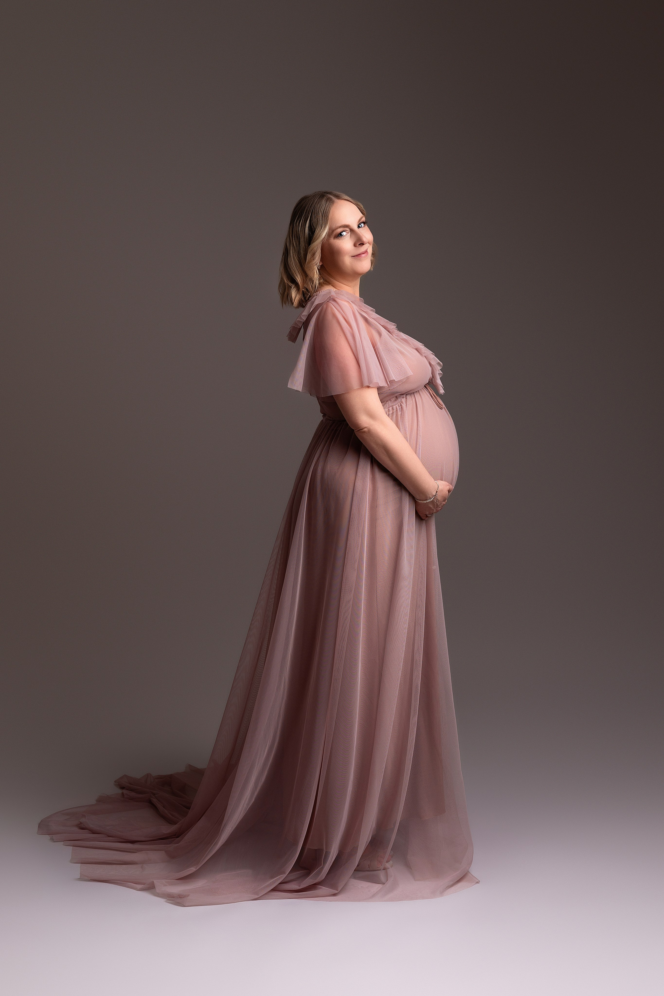 Babybauch. Neugeborene- Schwangerschaft- und Kinder Fotografin in Lehre