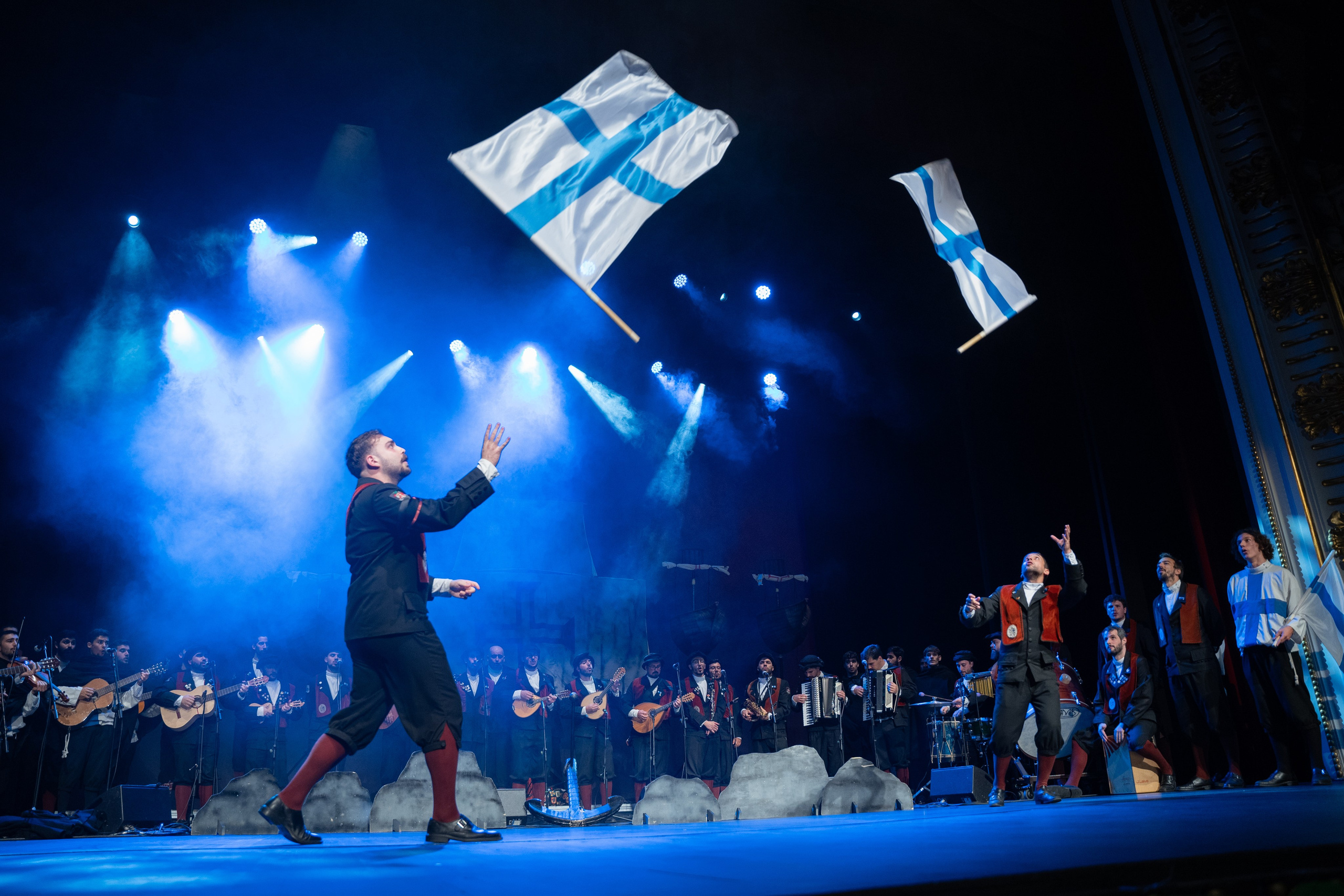 Grupos Culturais e Espétaculos. Ínicio