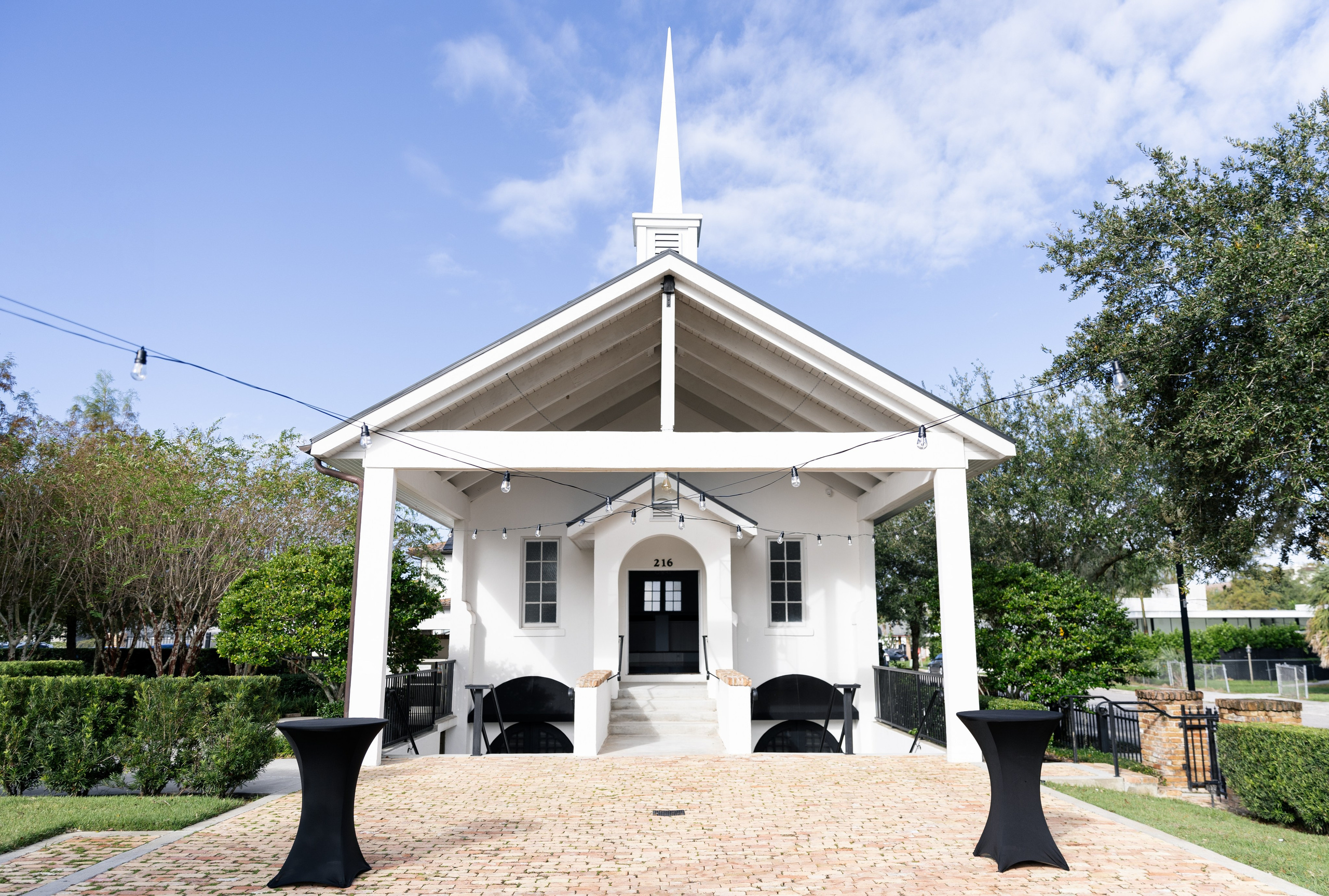 Micro wedding of Leslie and Garrick. Winter Park. Photographer Anastasia Nagibina