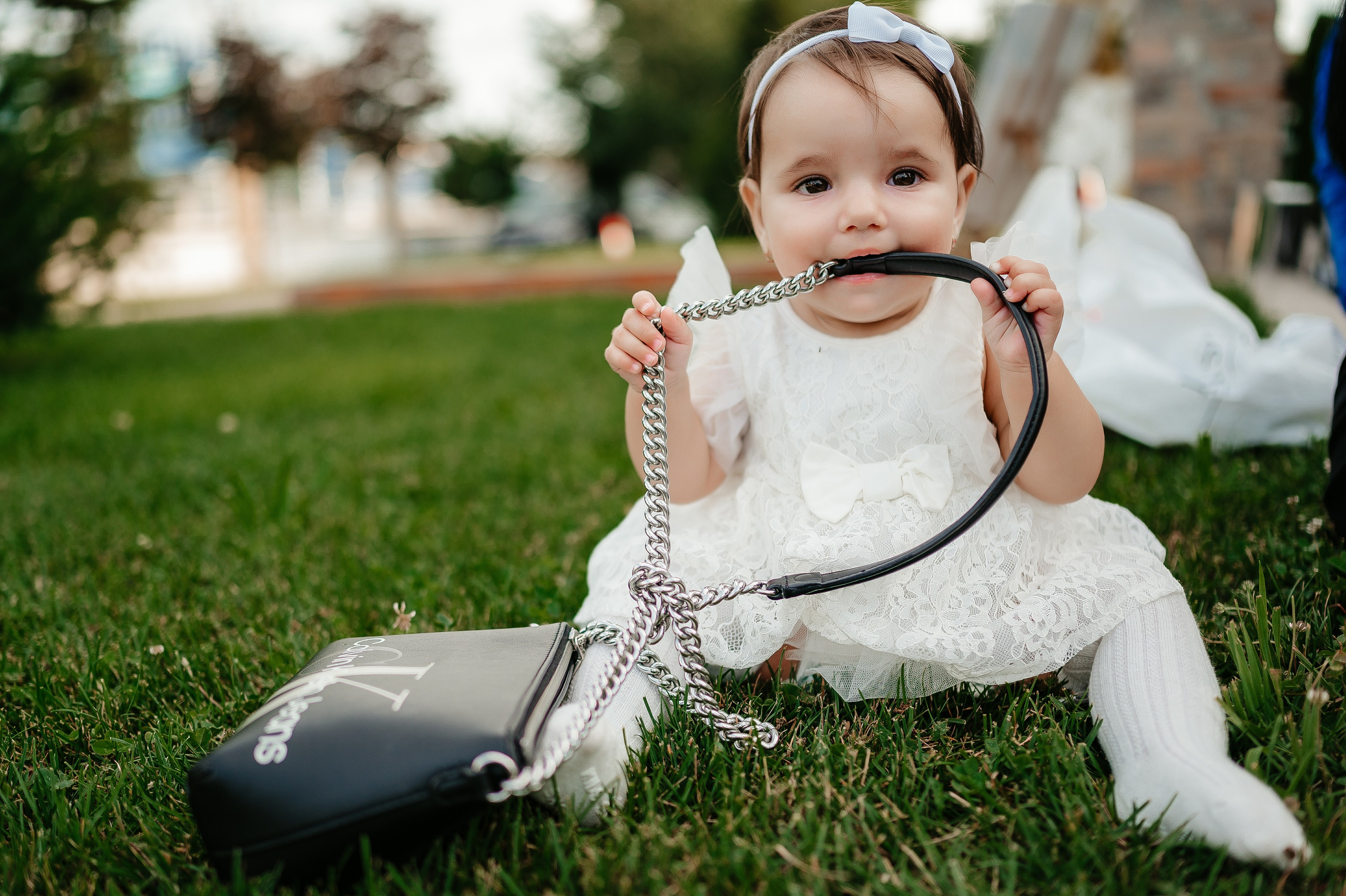 Laura & Alex. Fotograf si Videograf | Nuntă-Botez