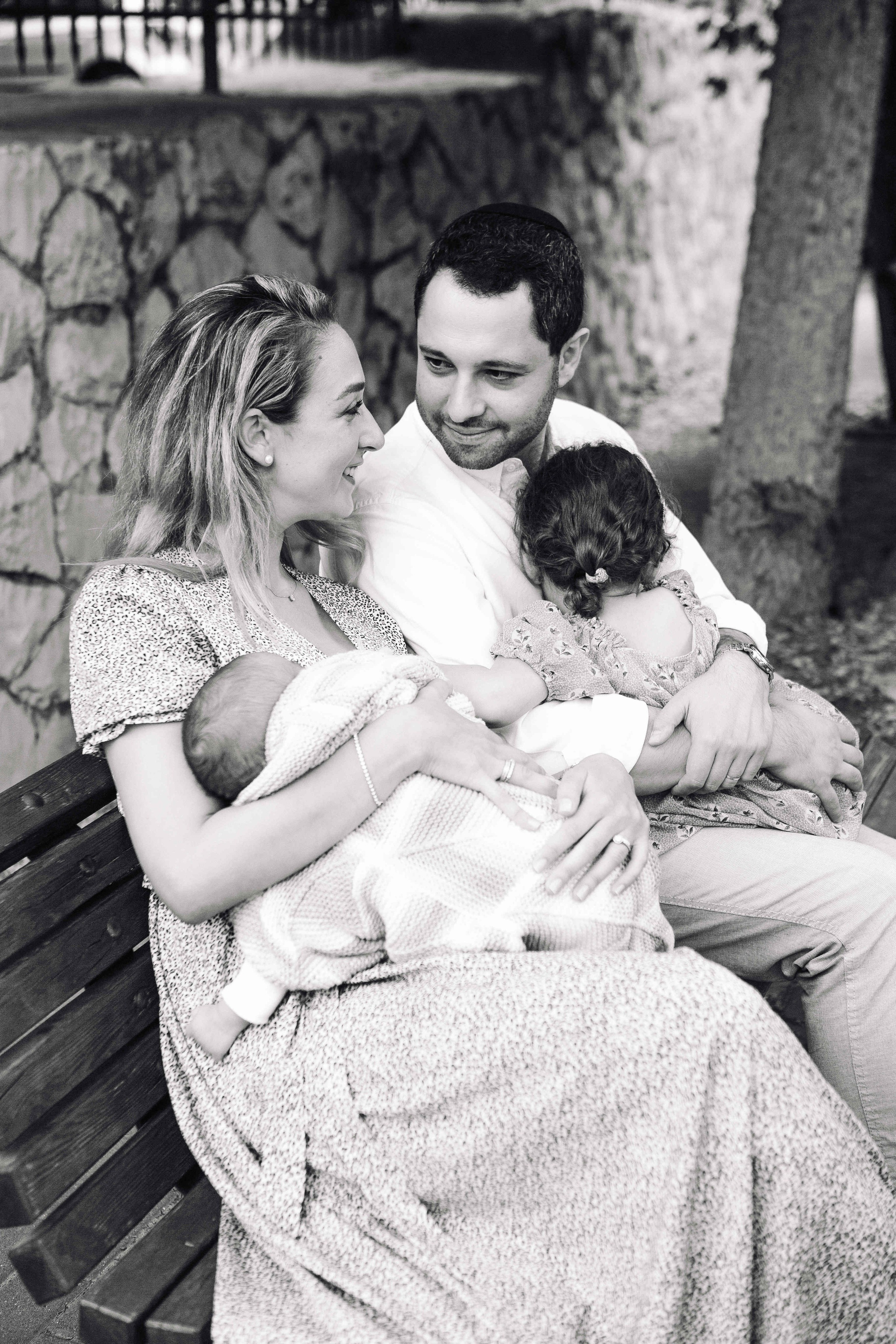 BRITH MILA IN THE SMALL SYNAGOGUE. PHOTOGRAPHER IN ISRAEL