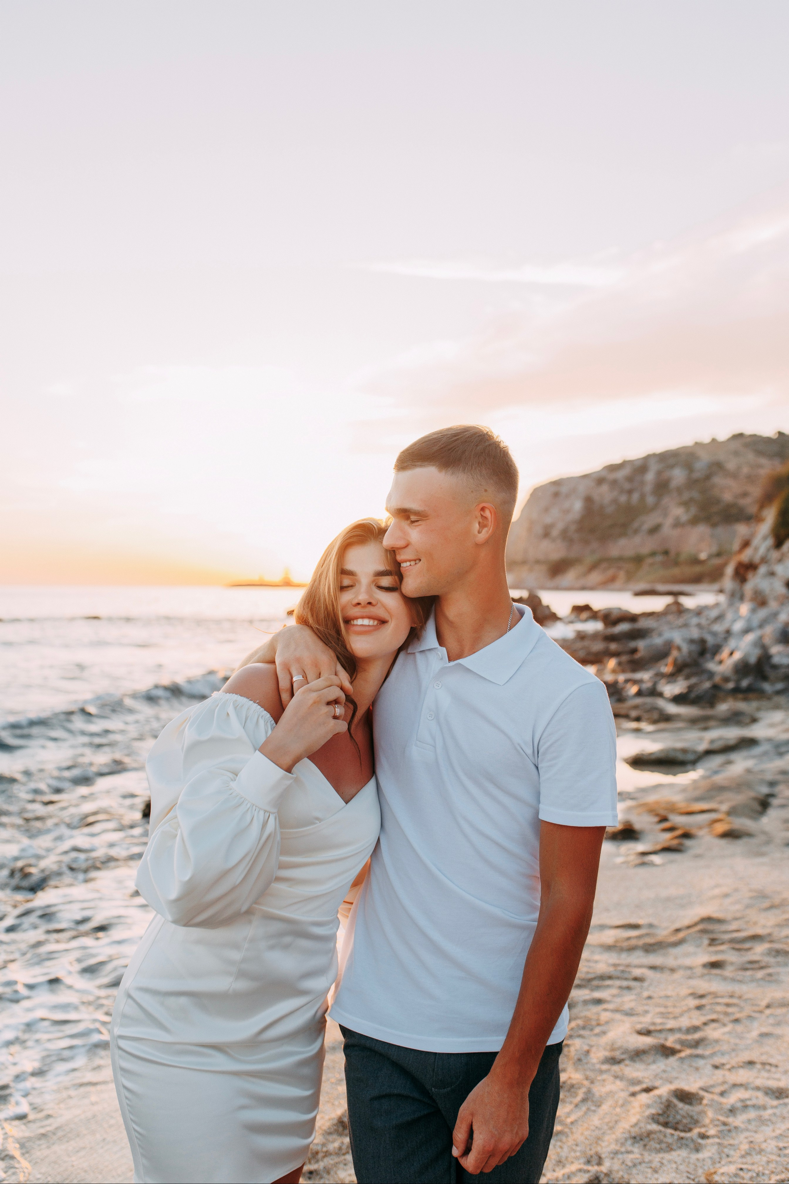 Romantic Sunset Love Story on Cleopatra Beach | Alanya. Professional Photographer in Alanya, Side, Belek, Antalya. Turkiye