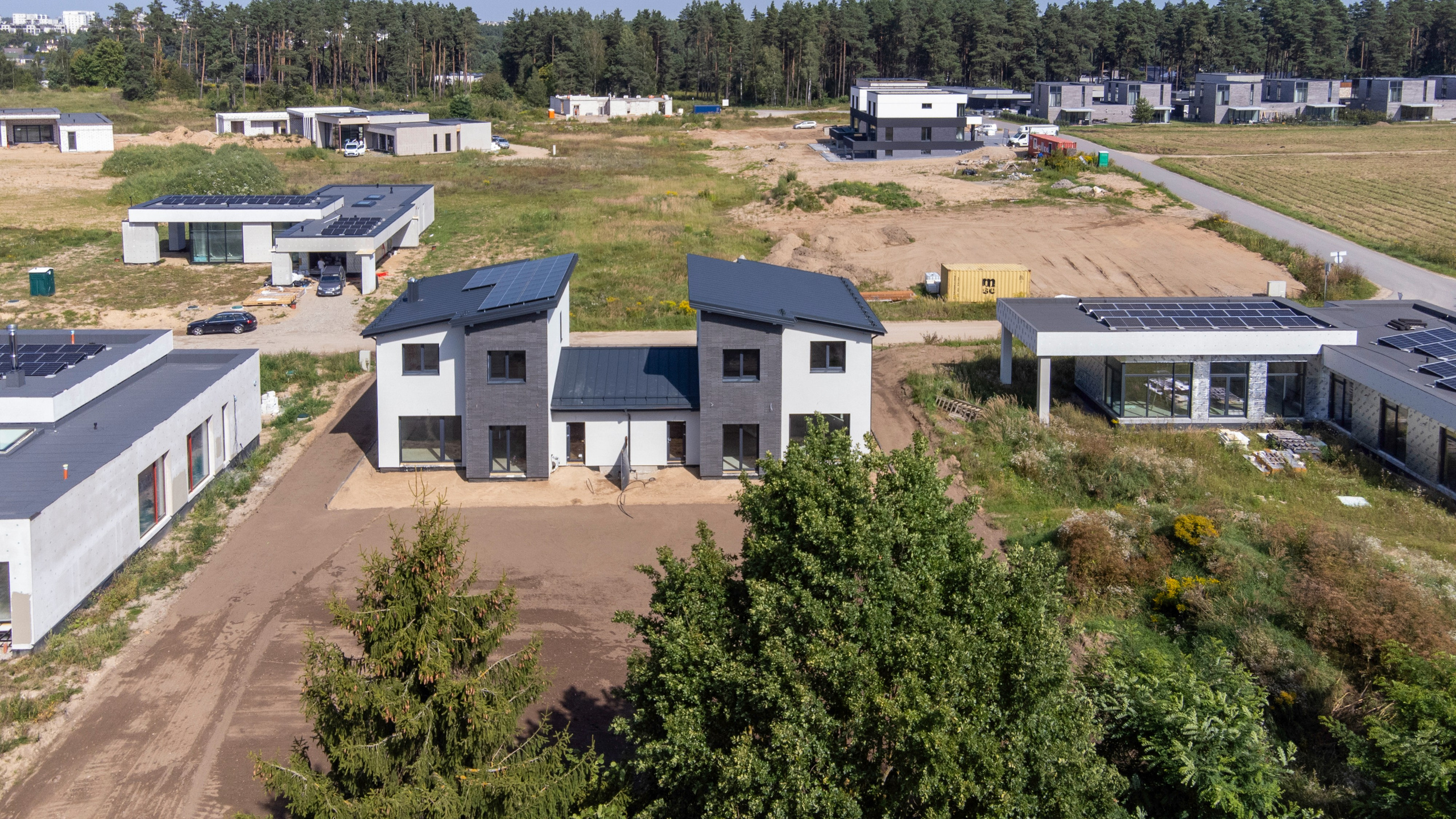 Debesų g. 4, Salotė. Elina Sapiega fotografė Vilniuje