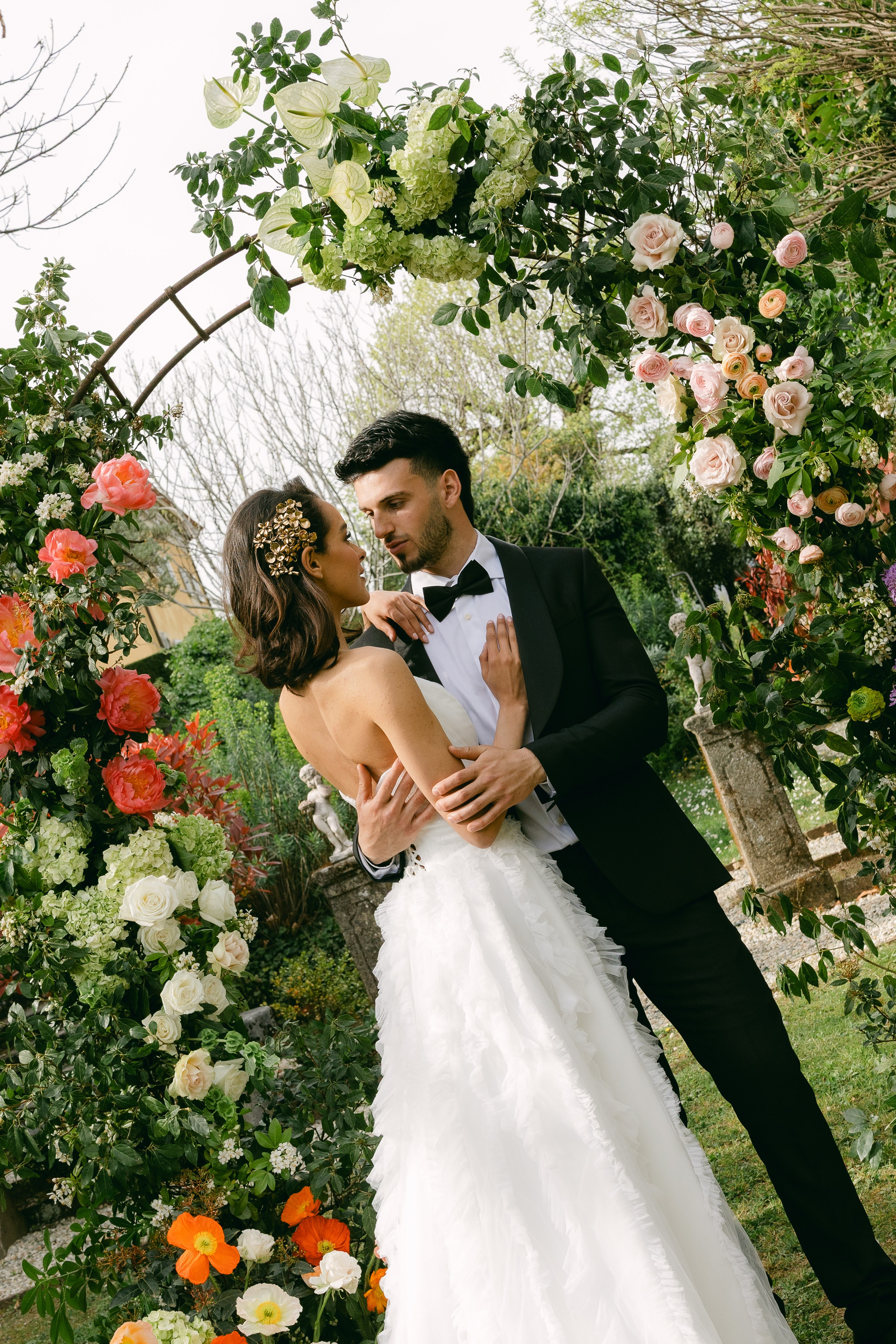 Sara Luca Wedding Photographer in Italy and Europe