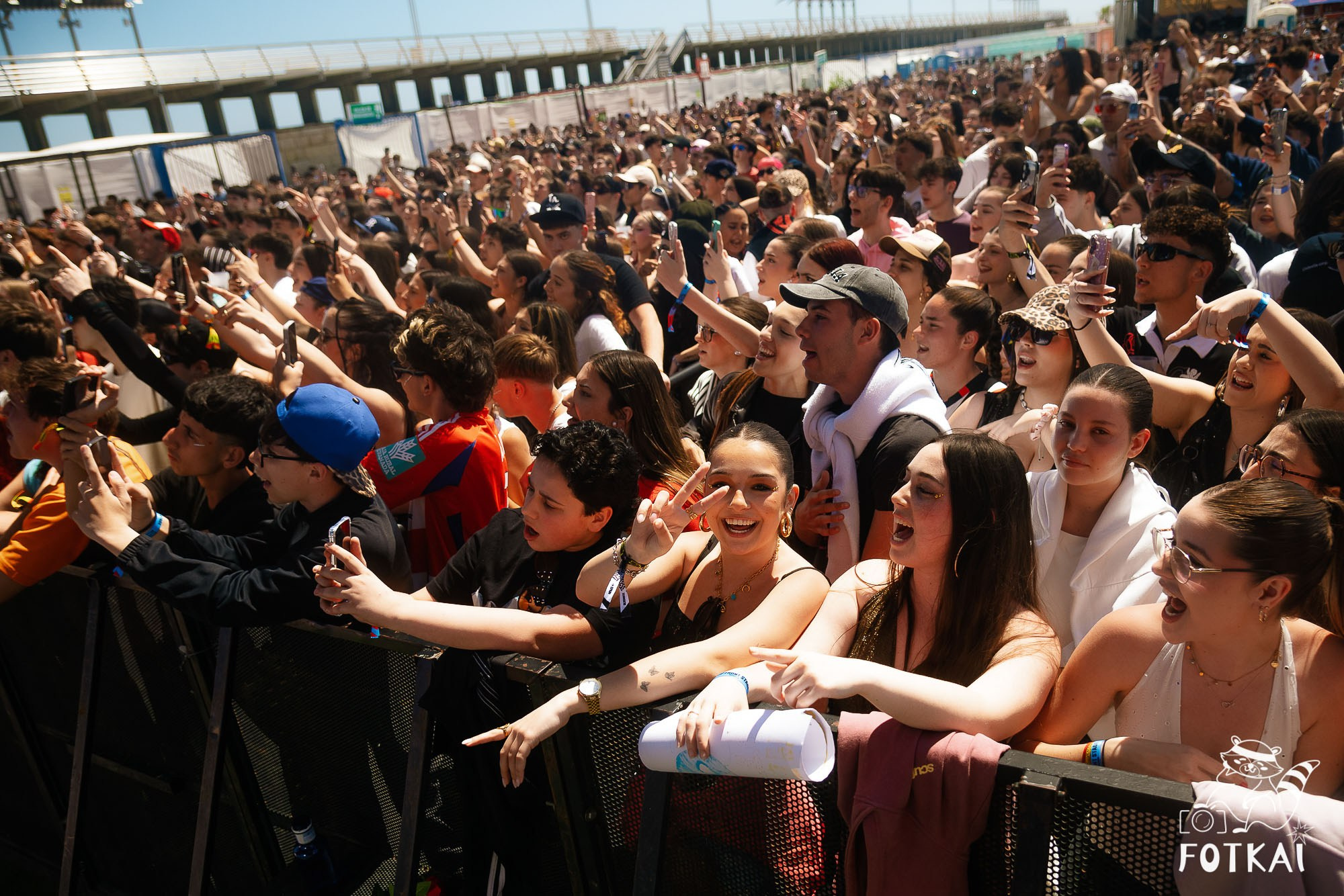 Costa Sonora 2026 Alicante Day 2 Photos — Search Yourself, Friends and Festival People | FOTKAI