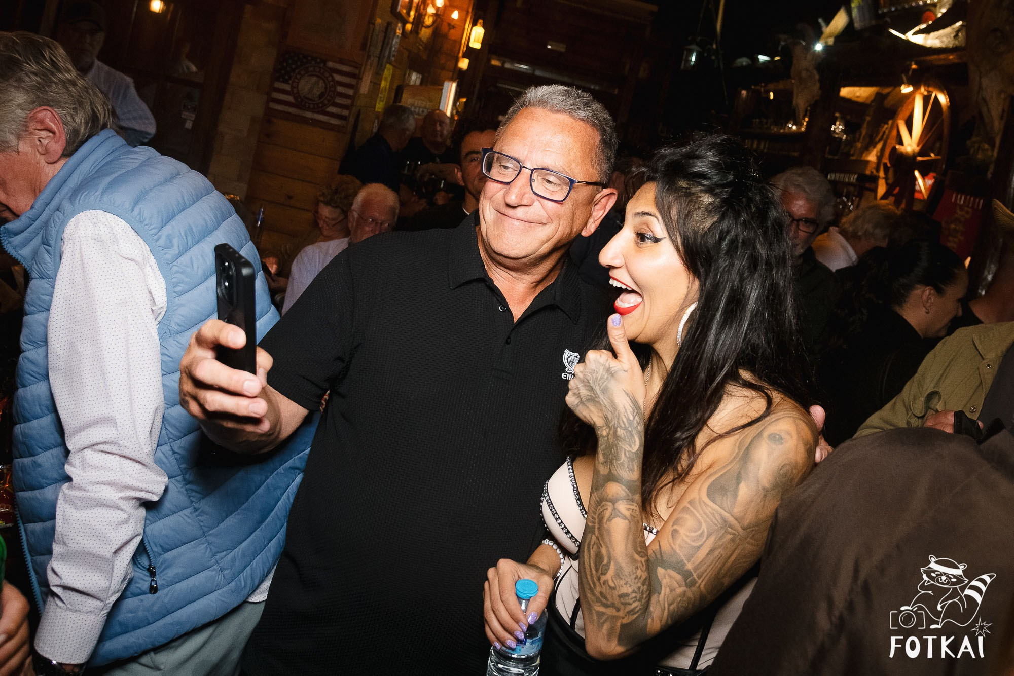 Amy Winehouse Tribute at El Paso Bar (March 28) — Live Concert Photo Report | FOTKAI