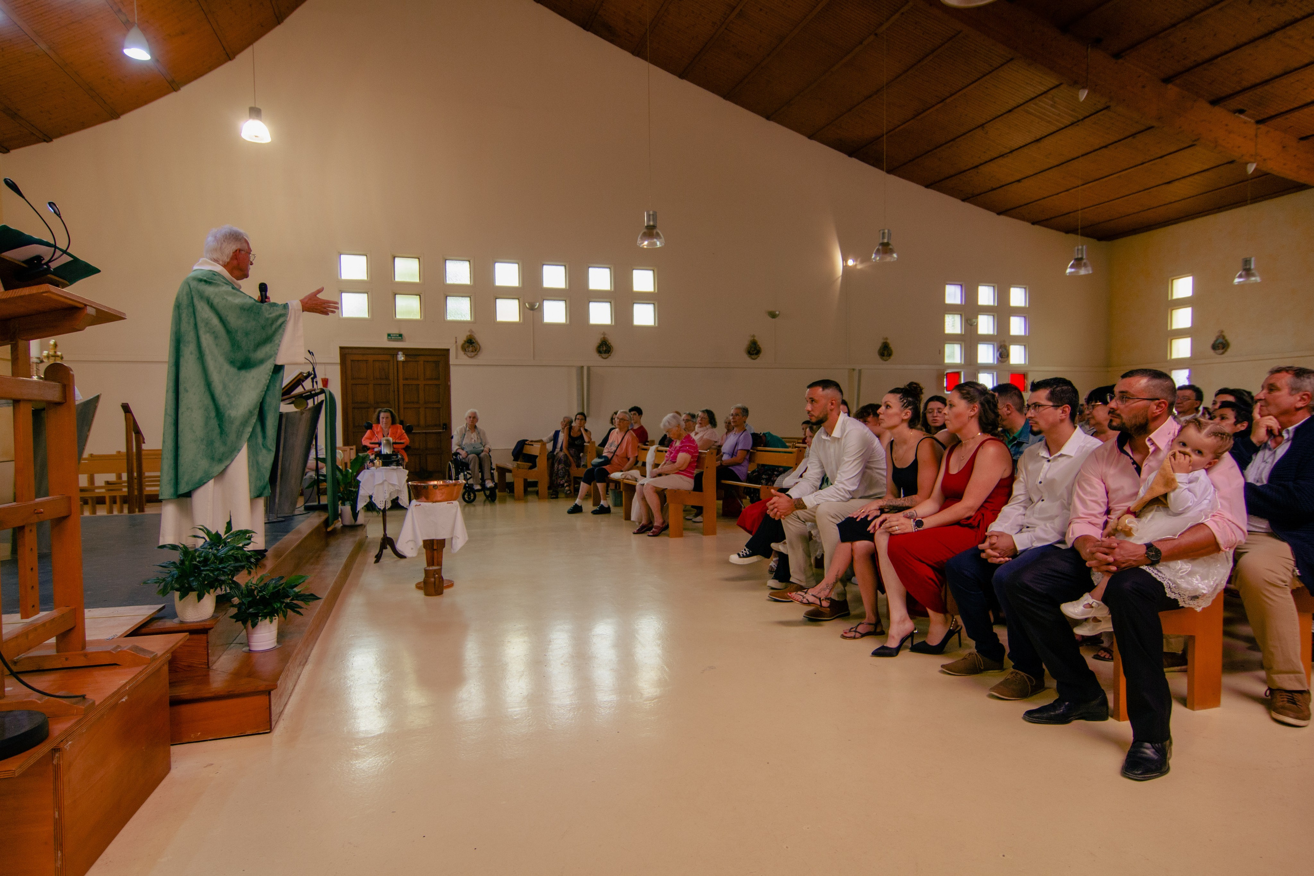 Julia et Shanna | Baptême. Studio photo « Partage ton bonheur » – Photographe famille près de Châtellerault, Poitiers et Tours