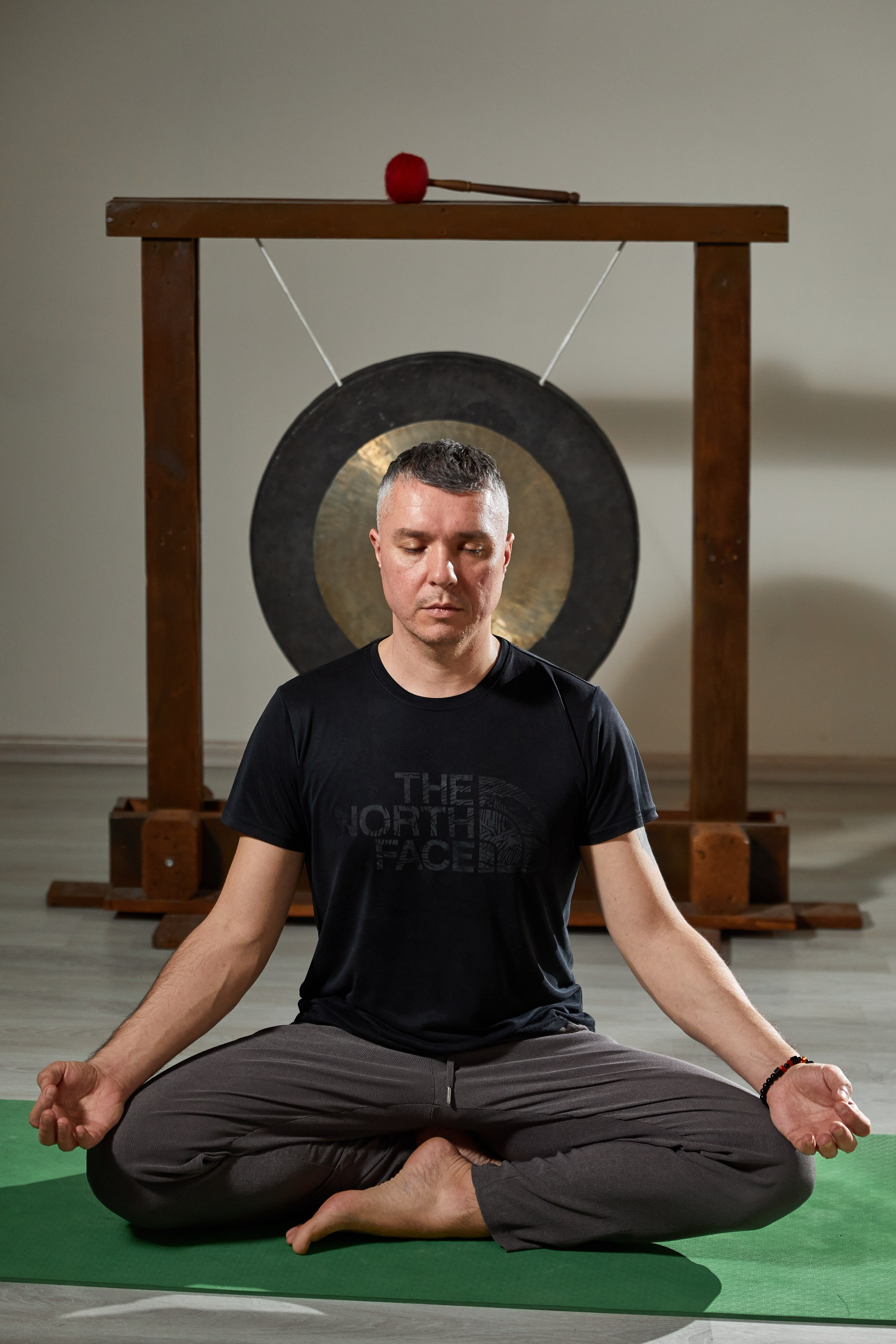 Практика в Yoga Shahi Center. Photographer in Baku Kamran Enceladus