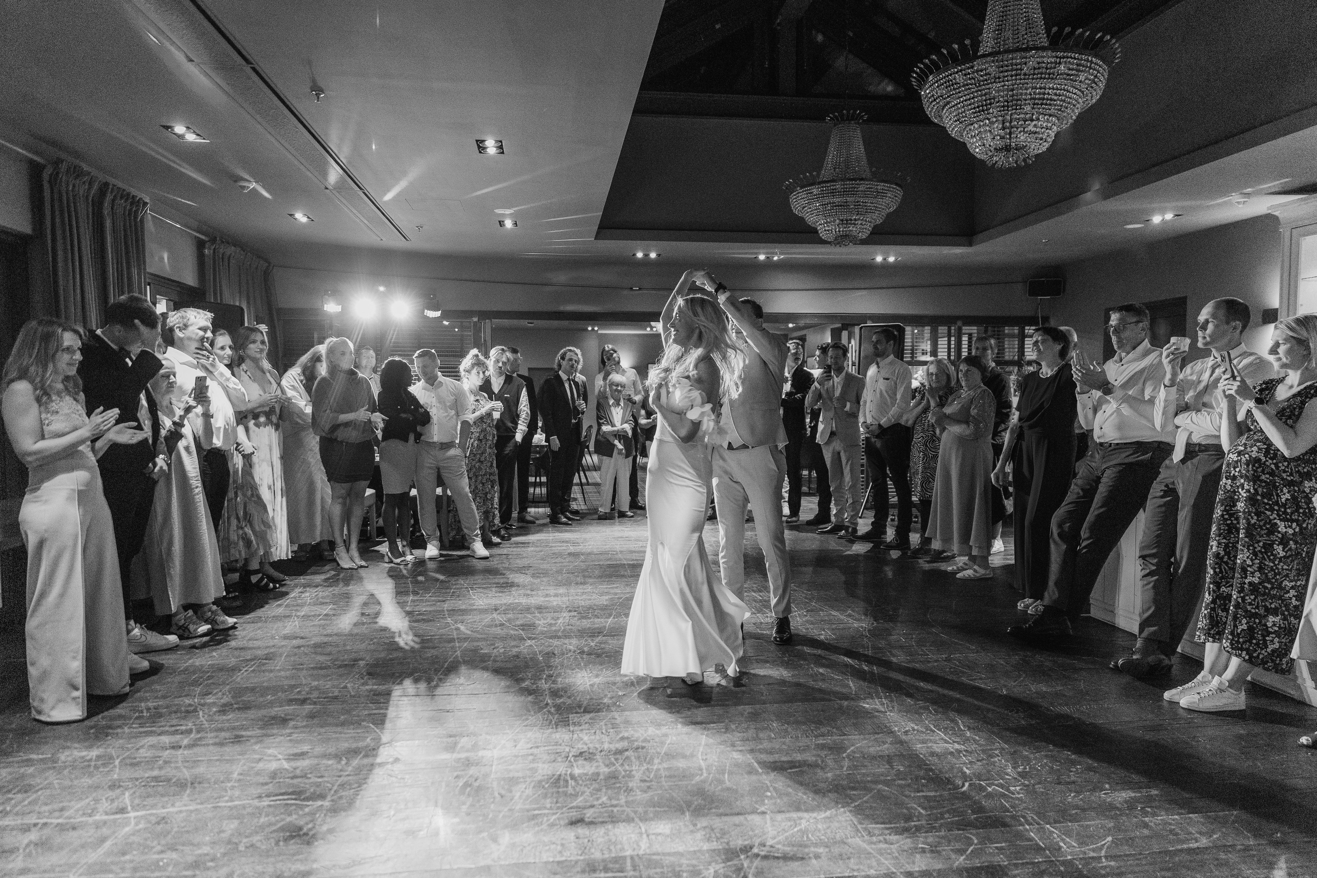 Svetlana and Yann. Hochzeitsgeschichten – Professionelle Hochzeitsfotografie & Videografie in Deutschland, Italien, Spanien und ganz Europa