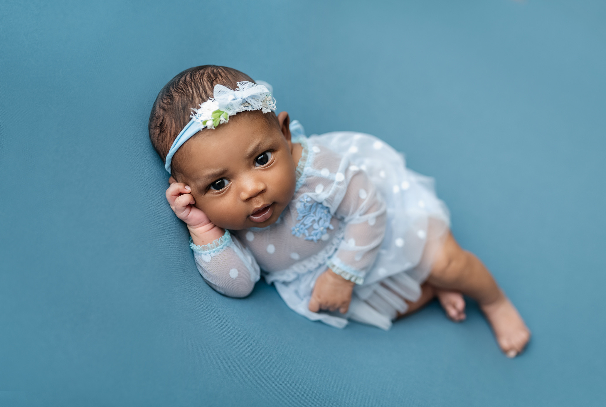 ניו בורן. צילומי הריון, ניו בורן, גיל שנה בראשון לציון -Jenya Rosso Photography