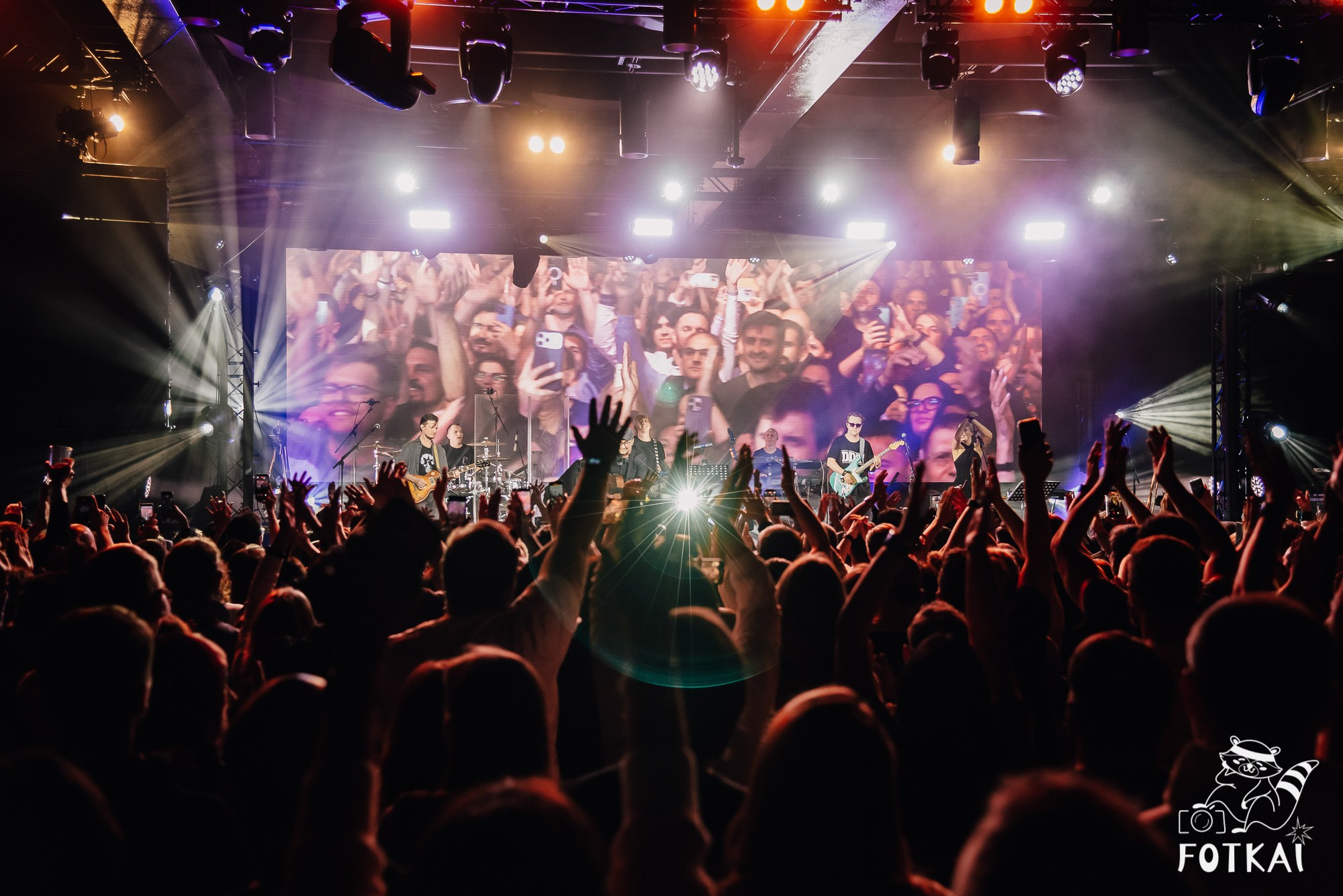 DDT — Fotos del concierto en Auditorio Roig Arena, Valencia, 2026 | FOTKAI