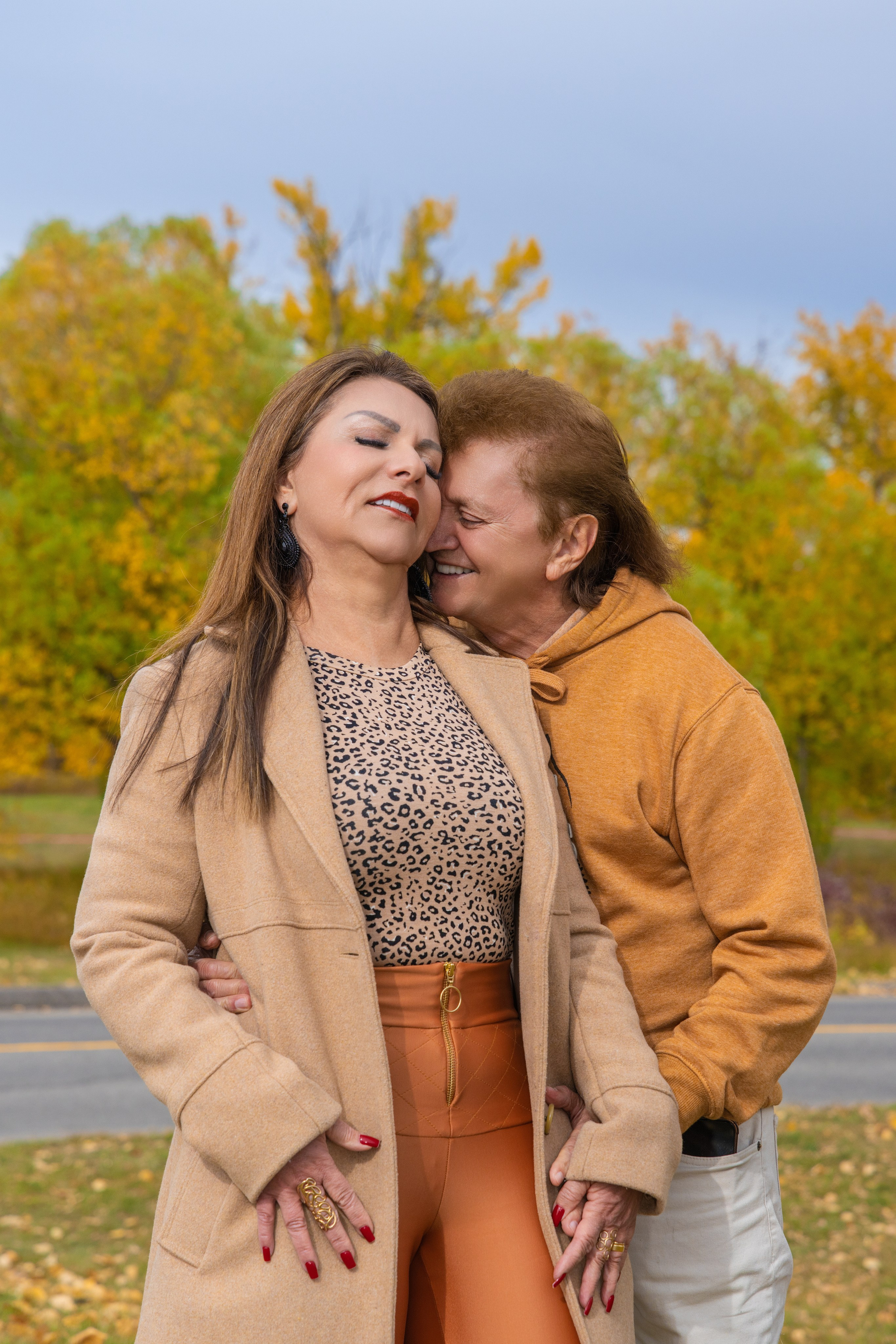 Ariana’s Family. Carlos Lima Photography — Photographer in Calgary