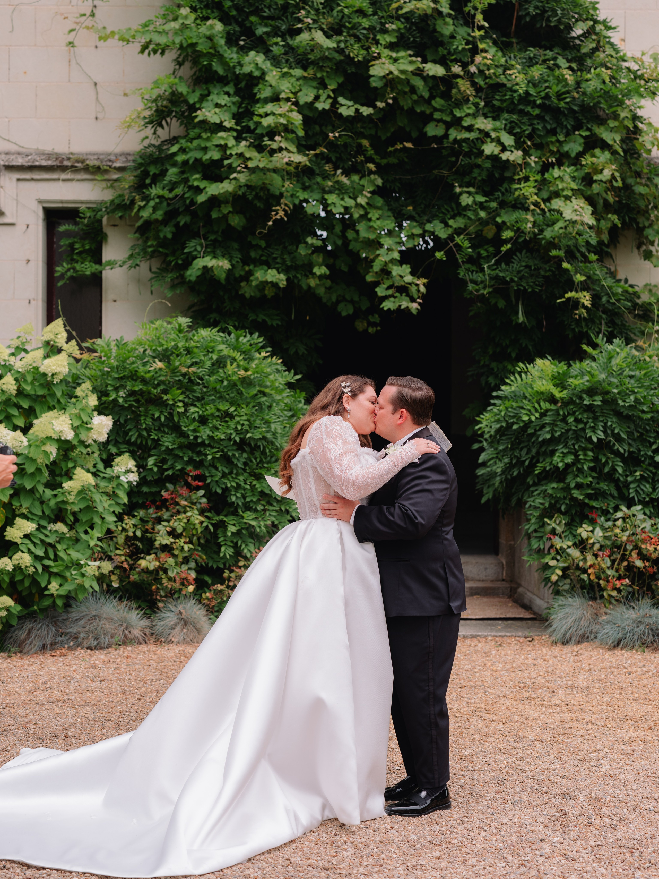 Luxury Château Wedding in France | Anna & Jon at Chateau Challain