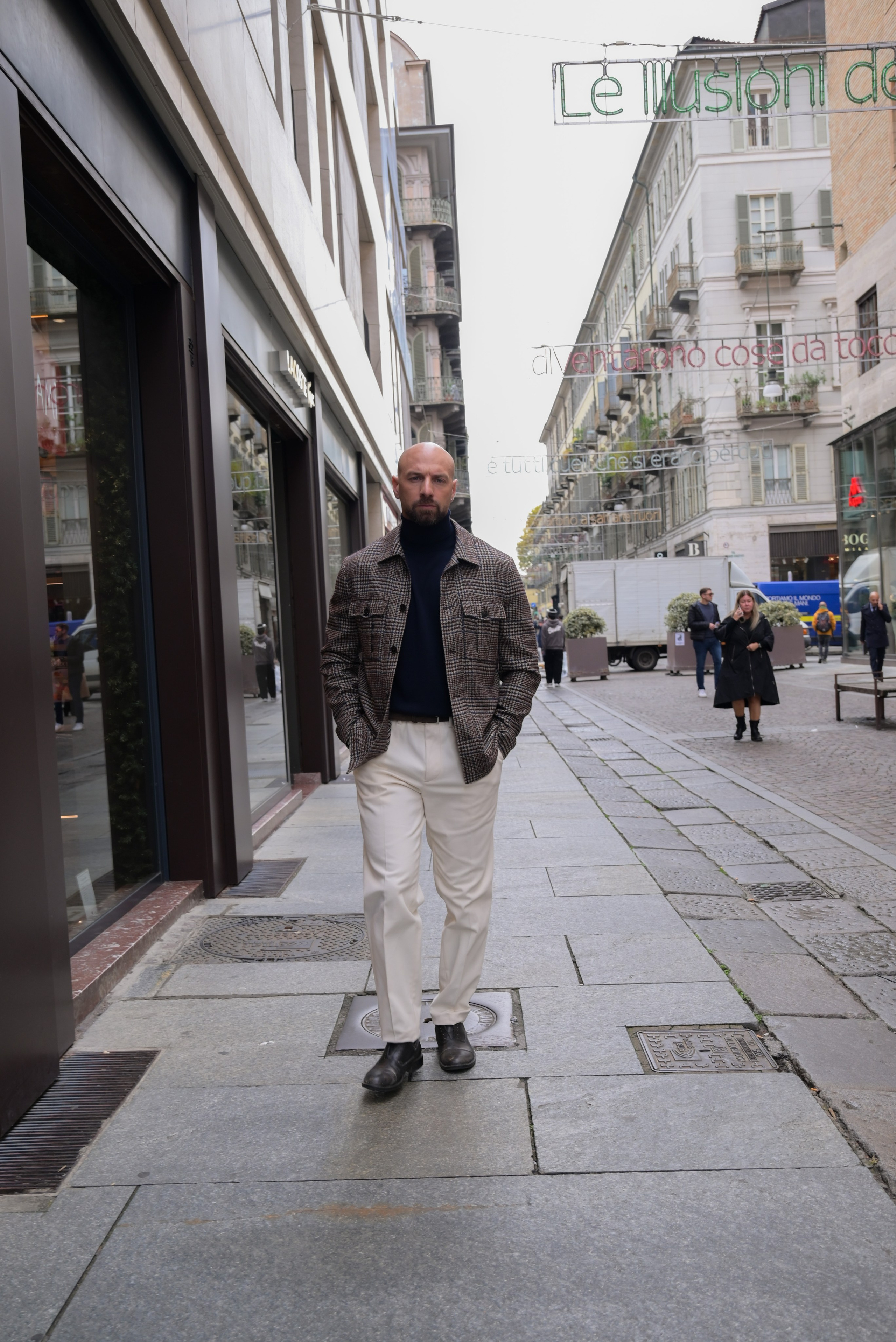 LANIERI - CONTENUTI PER IL PUNTO DI VENDITA DI TORINO