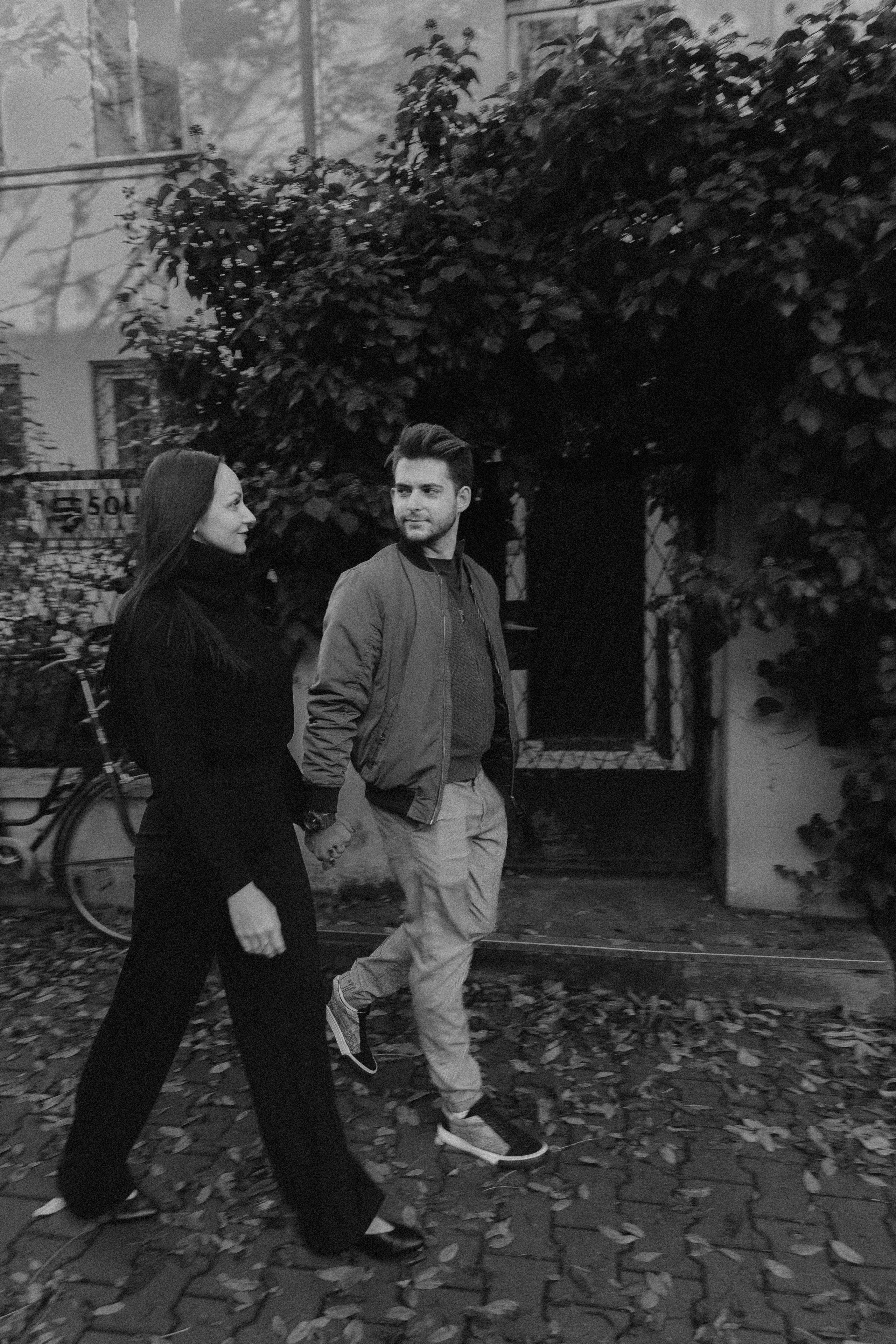 Pola + Kacper | Fall in Warsaw. Photographer in Los Angeles. Julia Ishmuratova