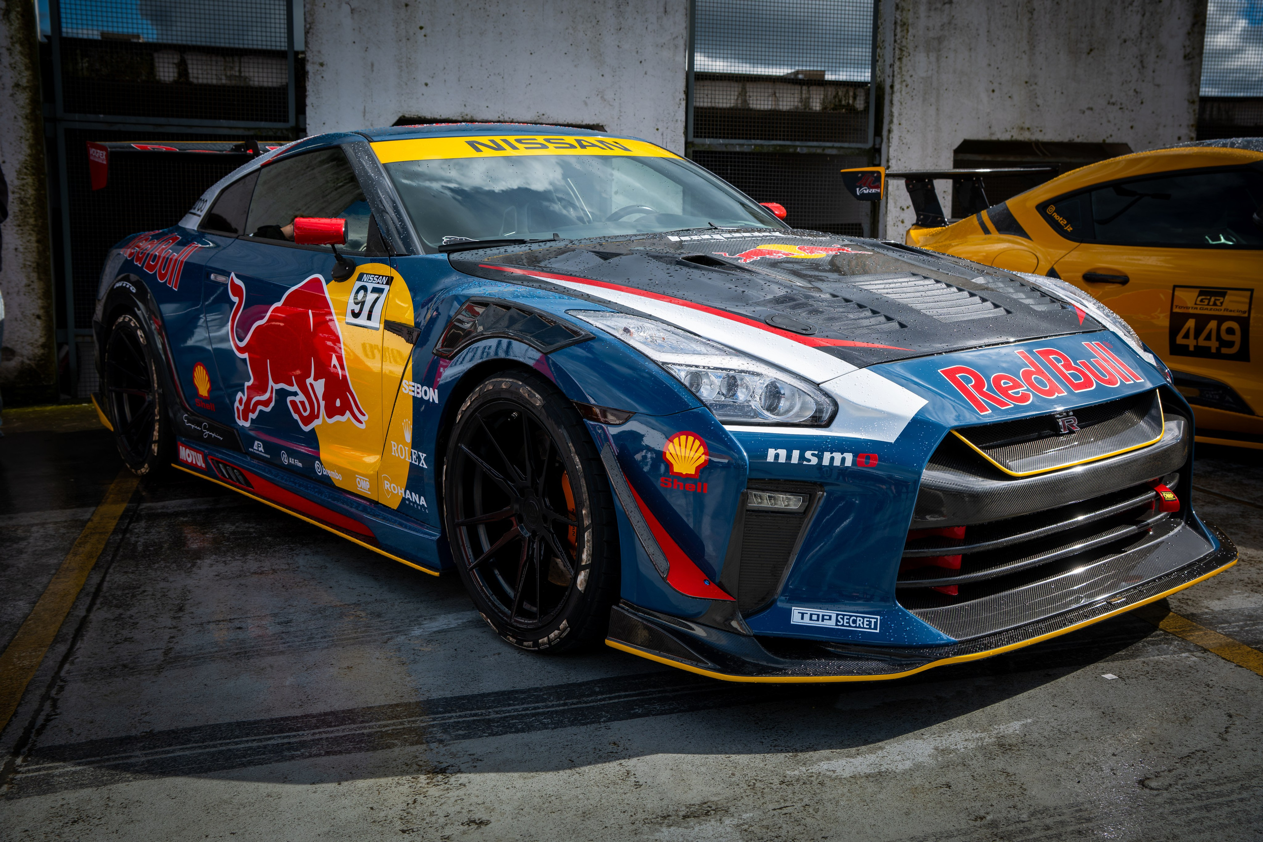 Auto & Moto. Roaming Reflections of Motorcycle Life