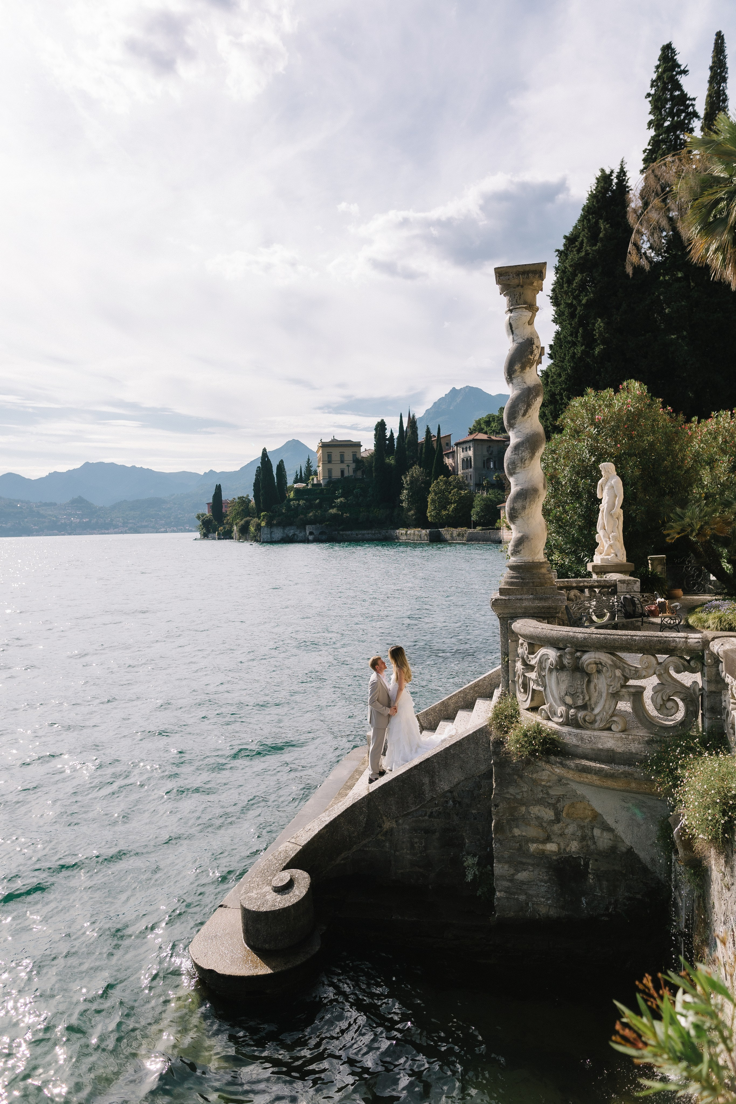 Lake Como Elopement Photography | Boat & Villa Monastero Wedding. Photographer in Italy Anna Linnik