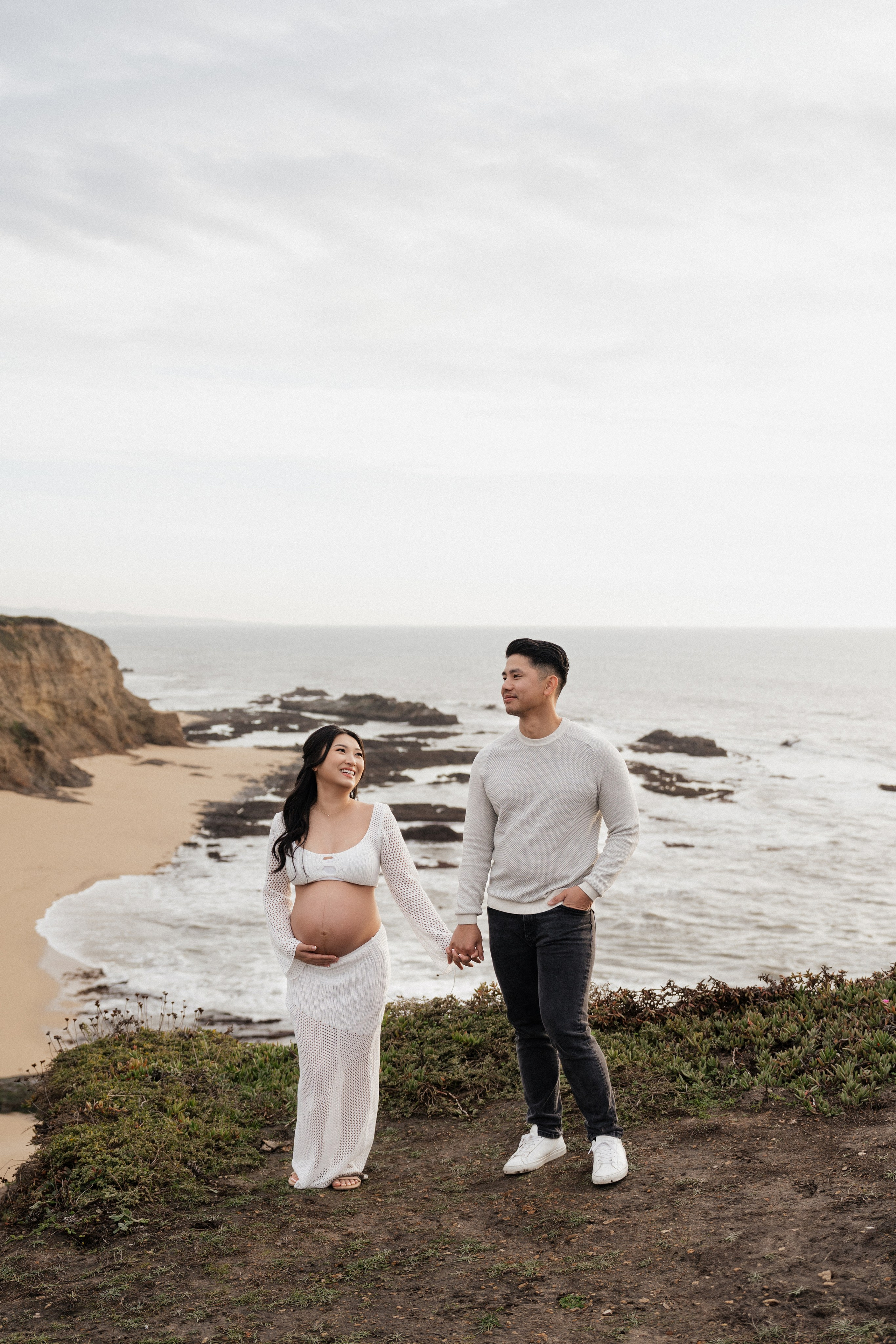 Maternity Session at Half Moon Bay. Soulo Photography | San Francisco Bay Area Based Photographer