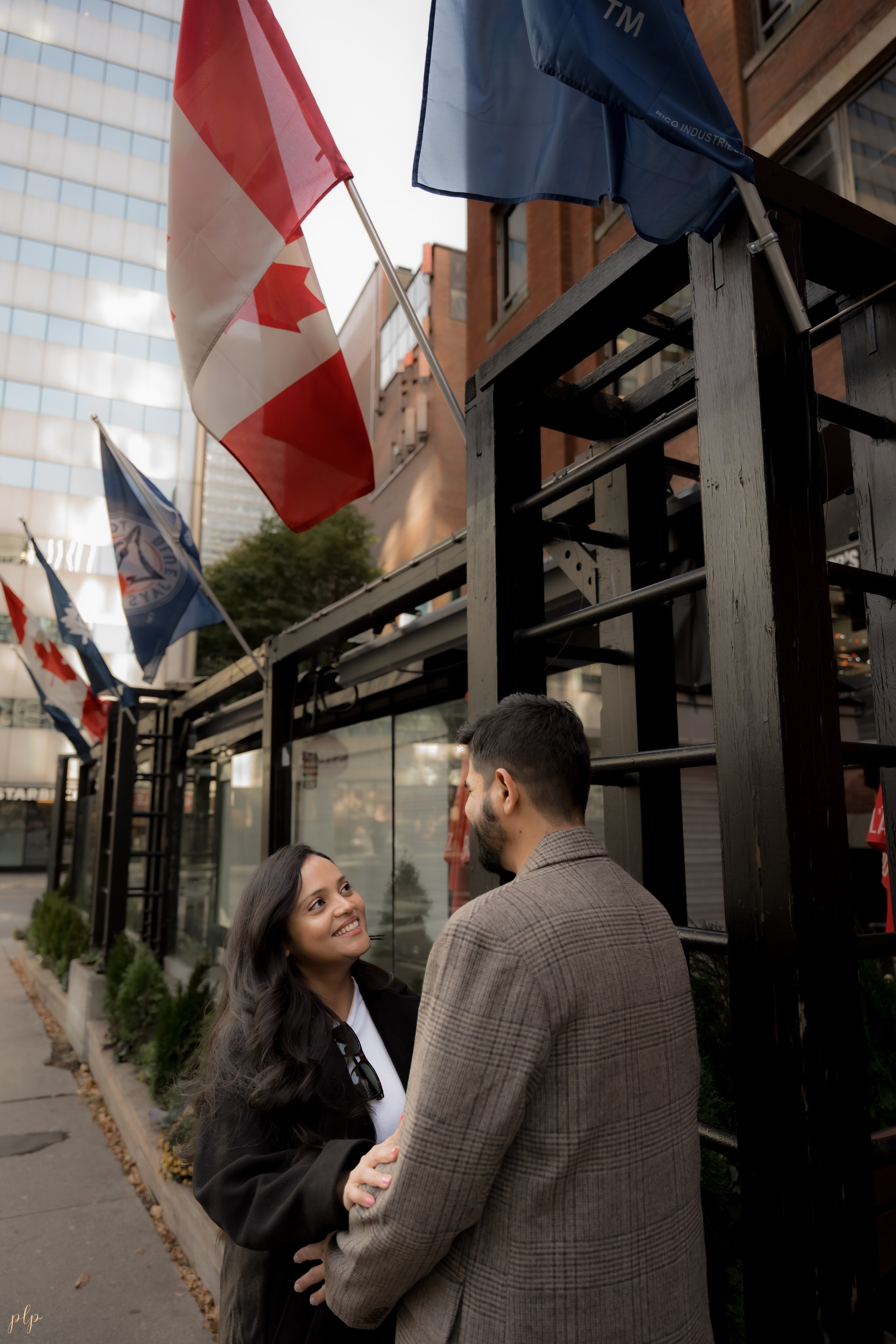 Harsh & Sneha. Wedding Photographers and Filmmakers