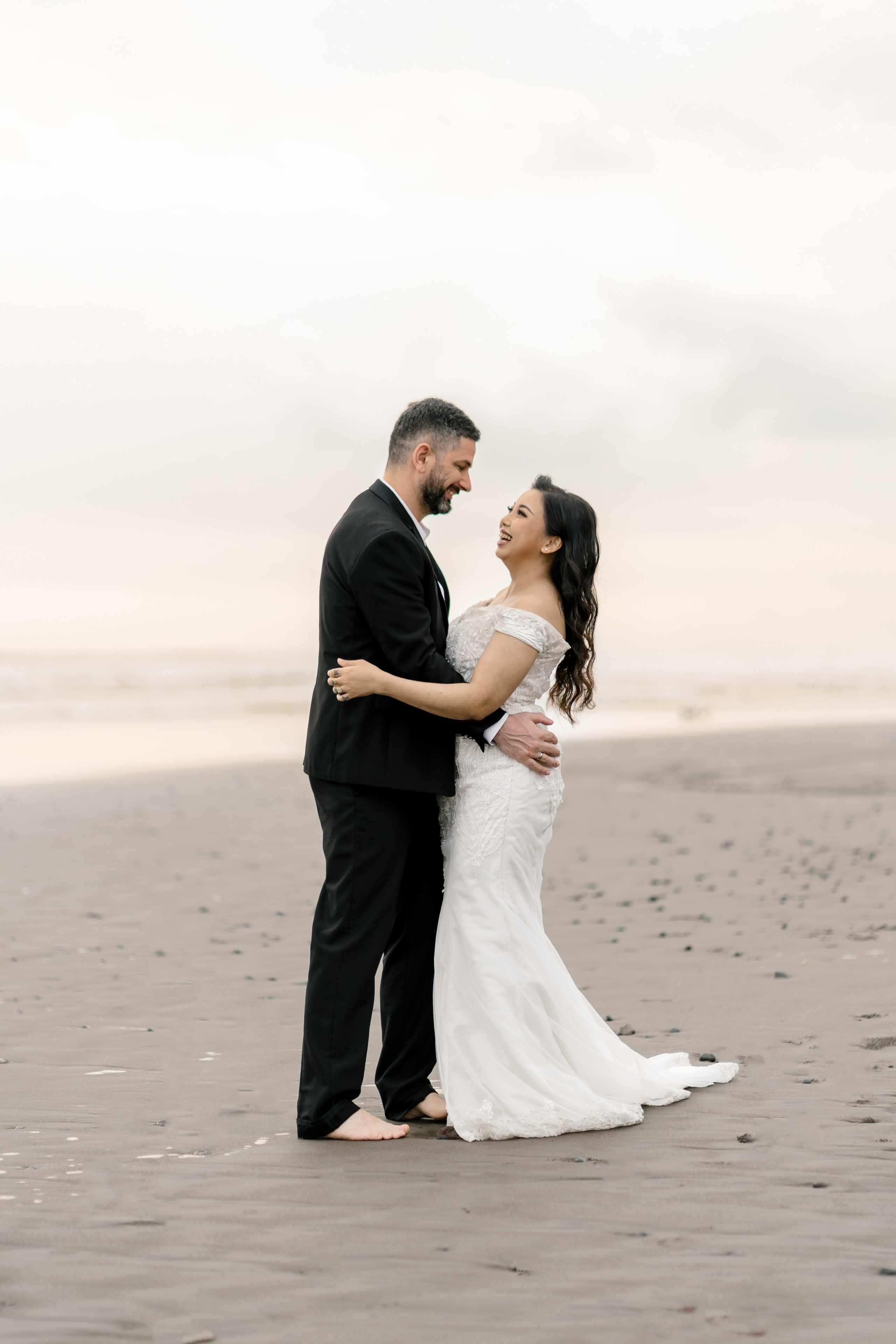 Honeymoon Photoshoot in Bali. Female Photographer in Bali