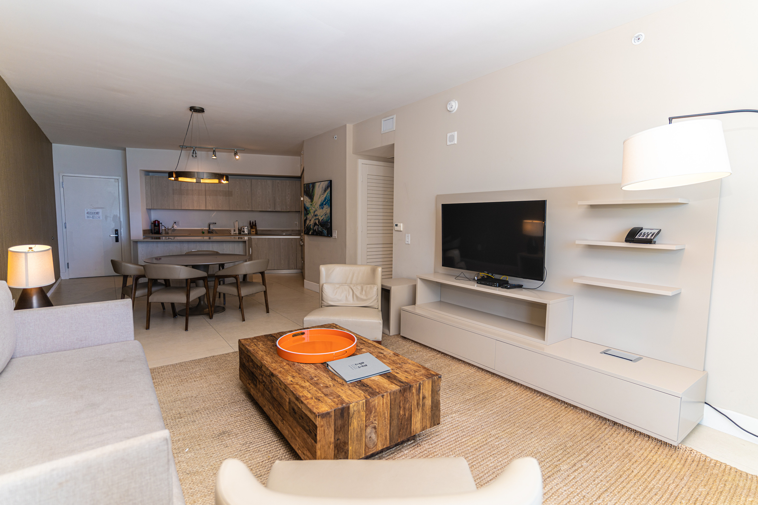 Real Estate Photographer & Videographer in Miami, Sunny Isles. Photo & Video Production Studio #1