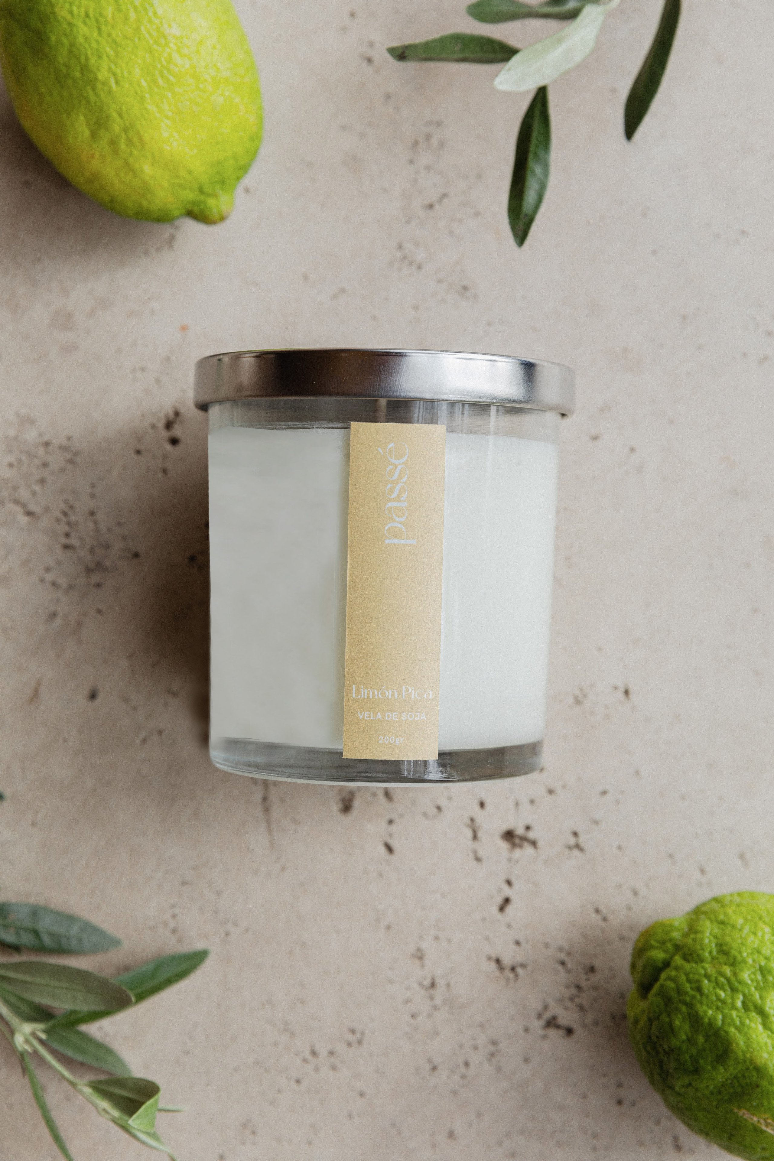 Productos cosmeticos. Maria Kulakova — Fotógrafa en Santiago | Fotografía de producto, marcas y familias