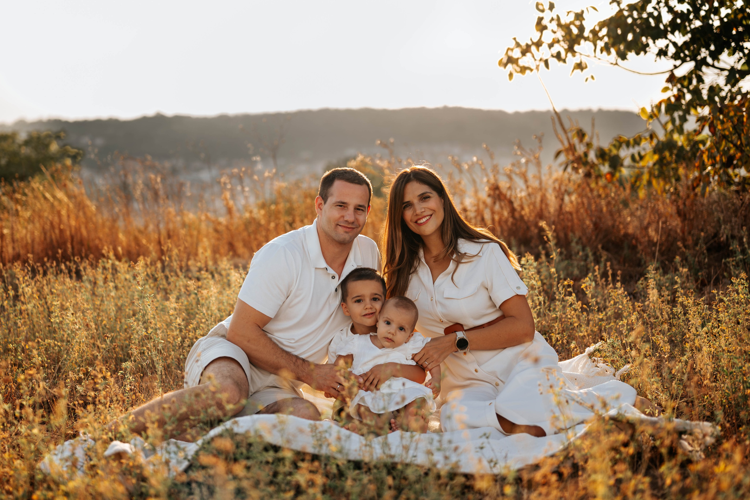 Bojana, Marko, Luka i Anika - porodično fotografisanje. Dečiji i porodični fotograf