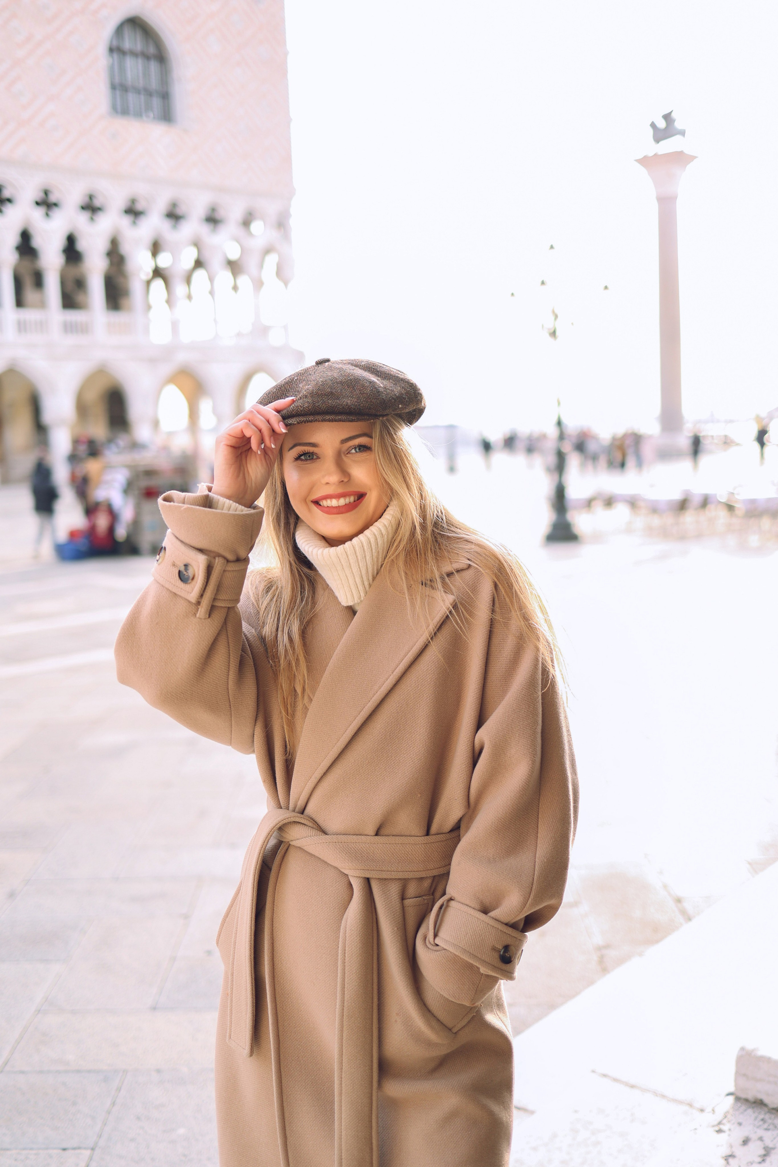 Romantic photoshoot in Venice. Photographer in Venice, Viktoria Antonova