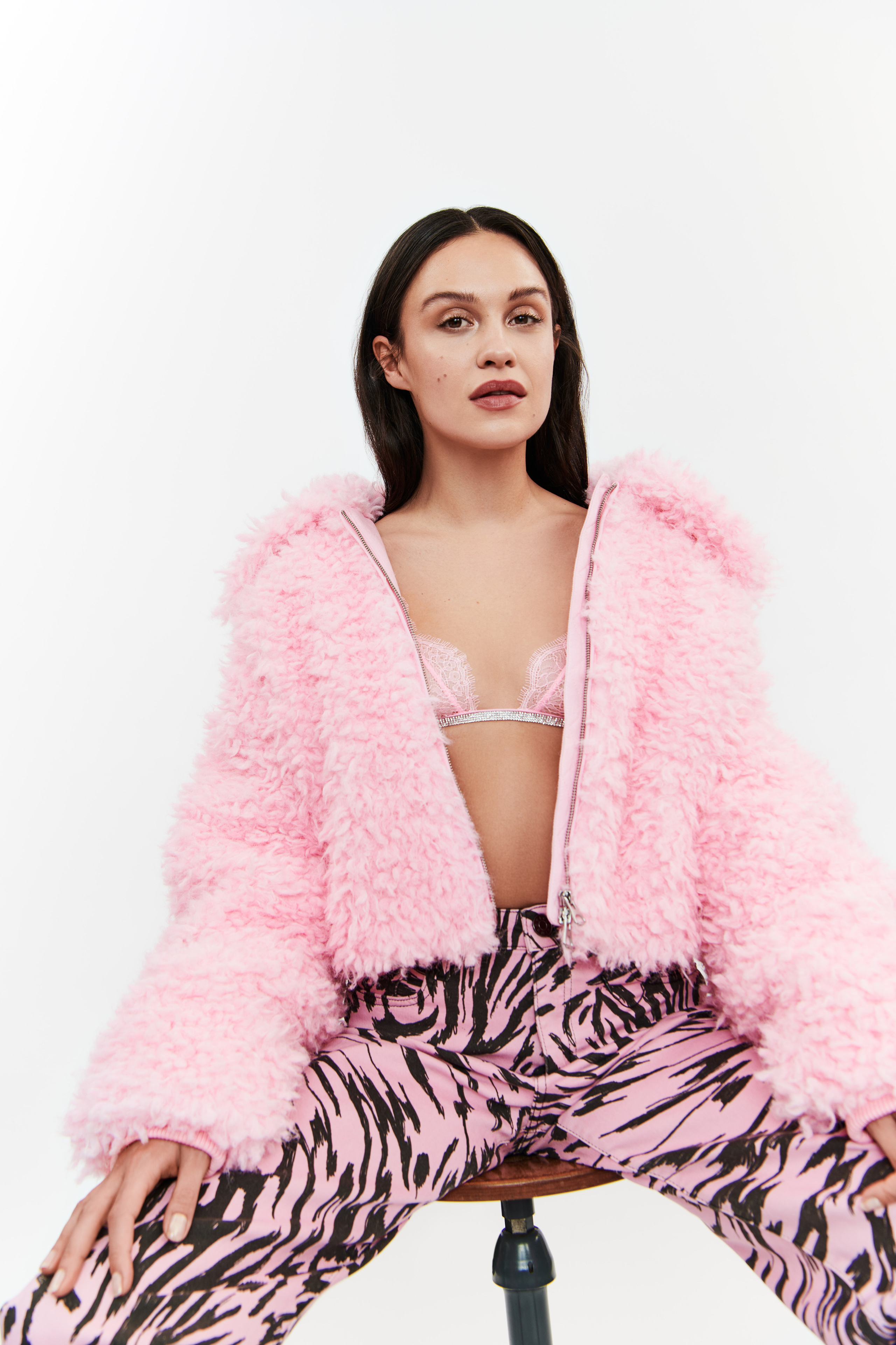 &C. Alina Efimova — Retoucher (Beauty, fashion and product)