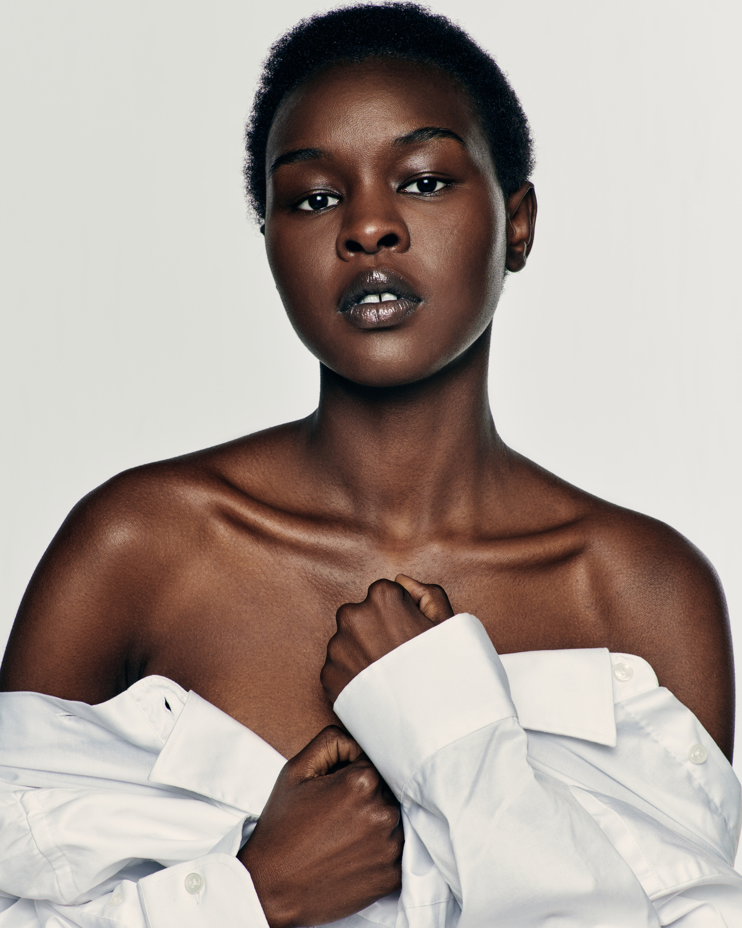 Minimal. Алина Ефимова — ретушёр (beaty, fashion, product)