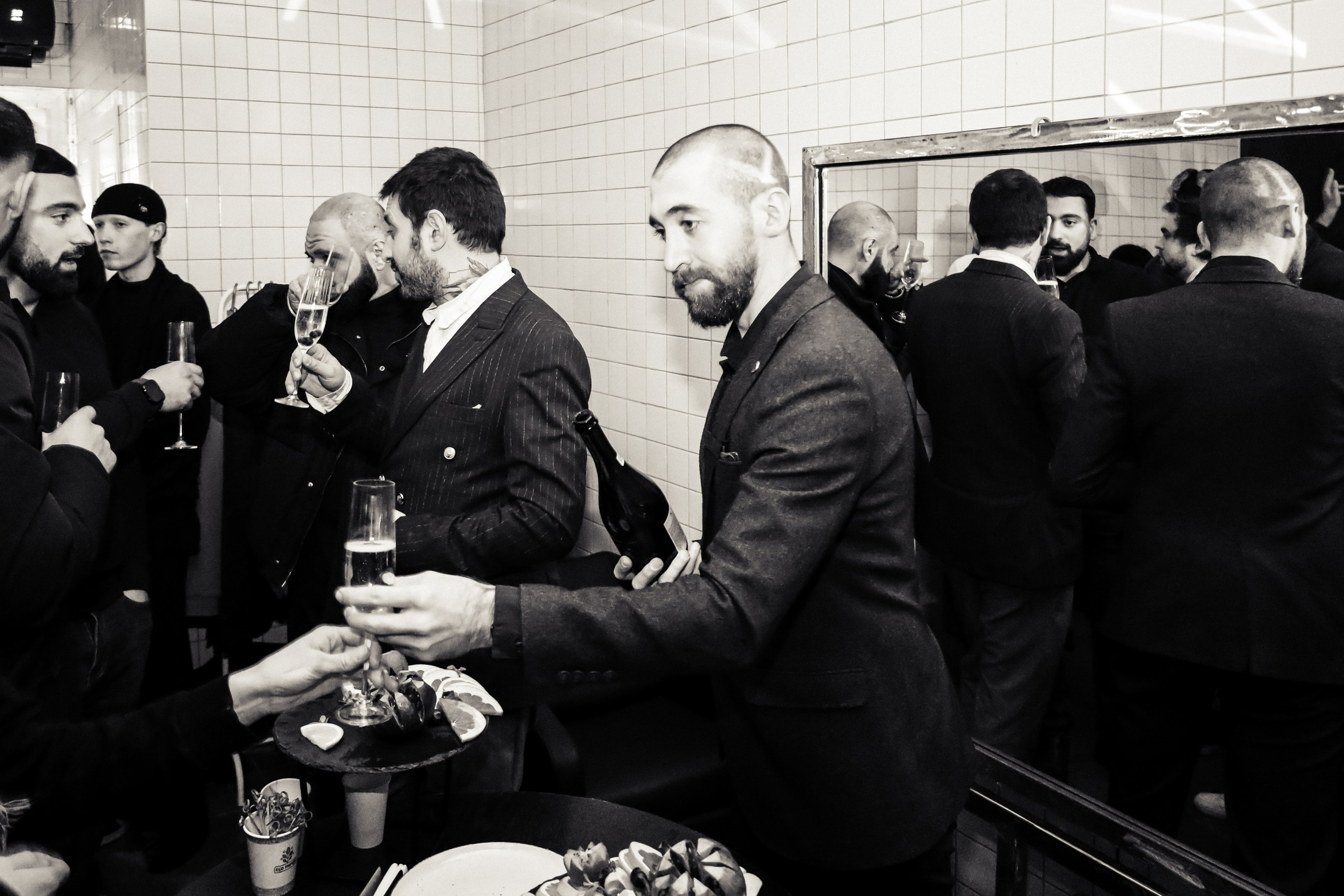 Event reportage (guin salon opening). Asmikiam