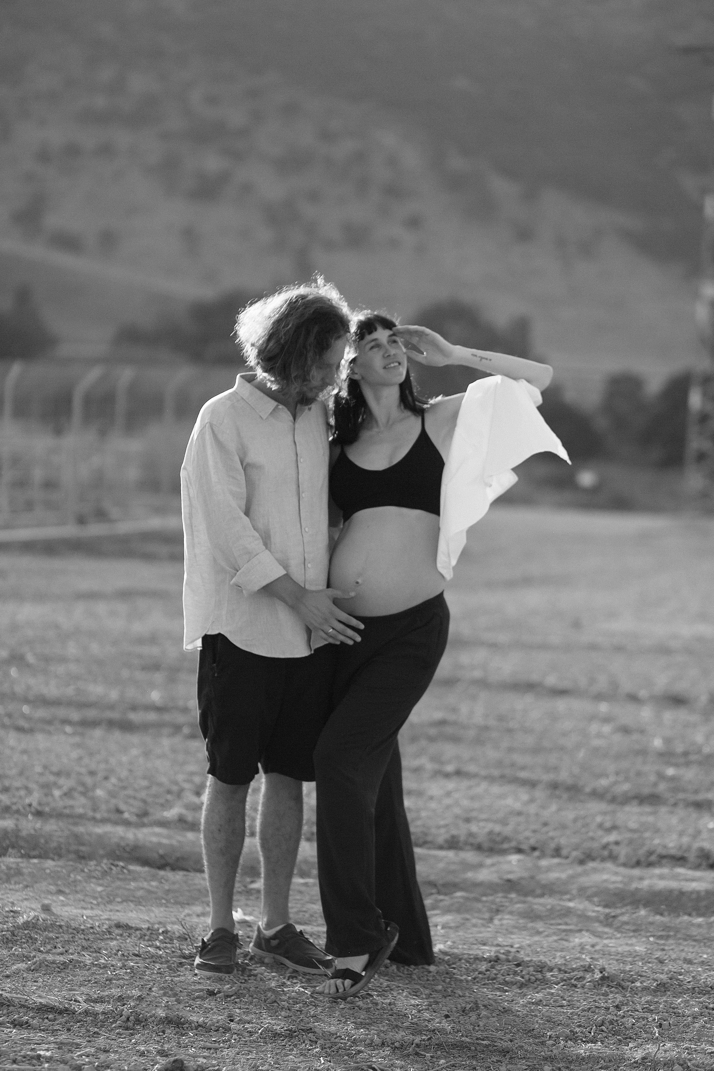 Kiryat Tivon field. Family photographer in Israel