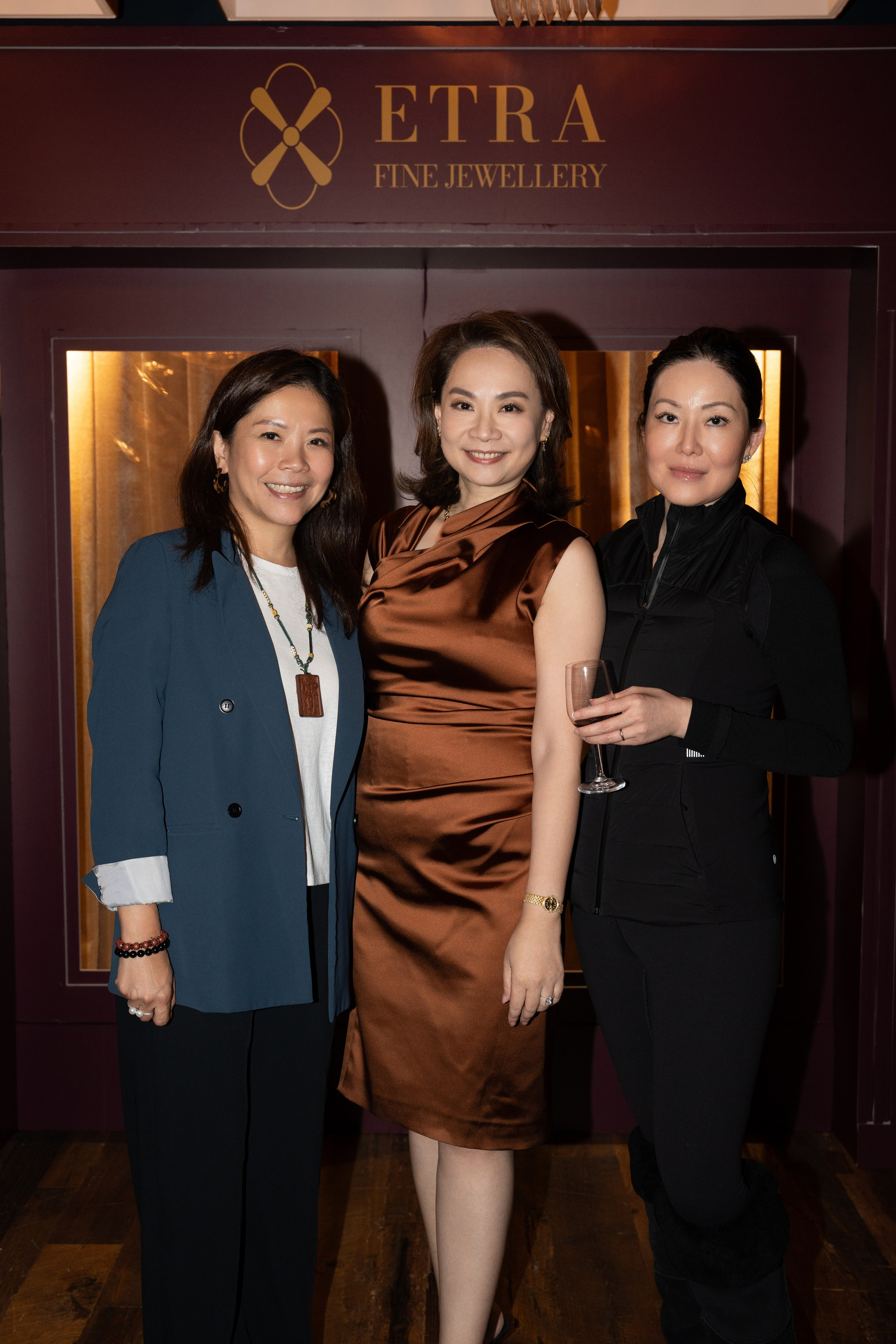 ETRA JEWELLERY. ФОТОГРАФ В ГОНКОНГЕ (СВАДЬБЫ, FASHION, СЕМЕЙНЫЕ, МЕРОПРИЯТИЯ, ФОТОПРОГУЛКИ)